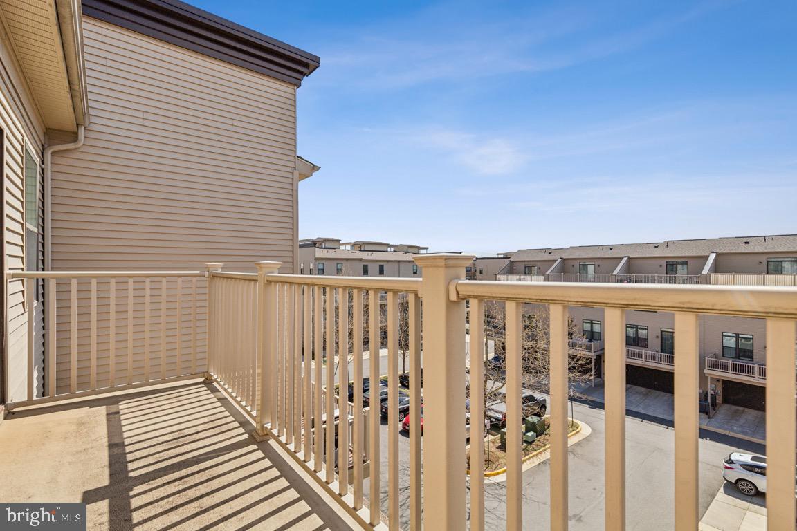 ONE LOUDOUN - Residential Lease