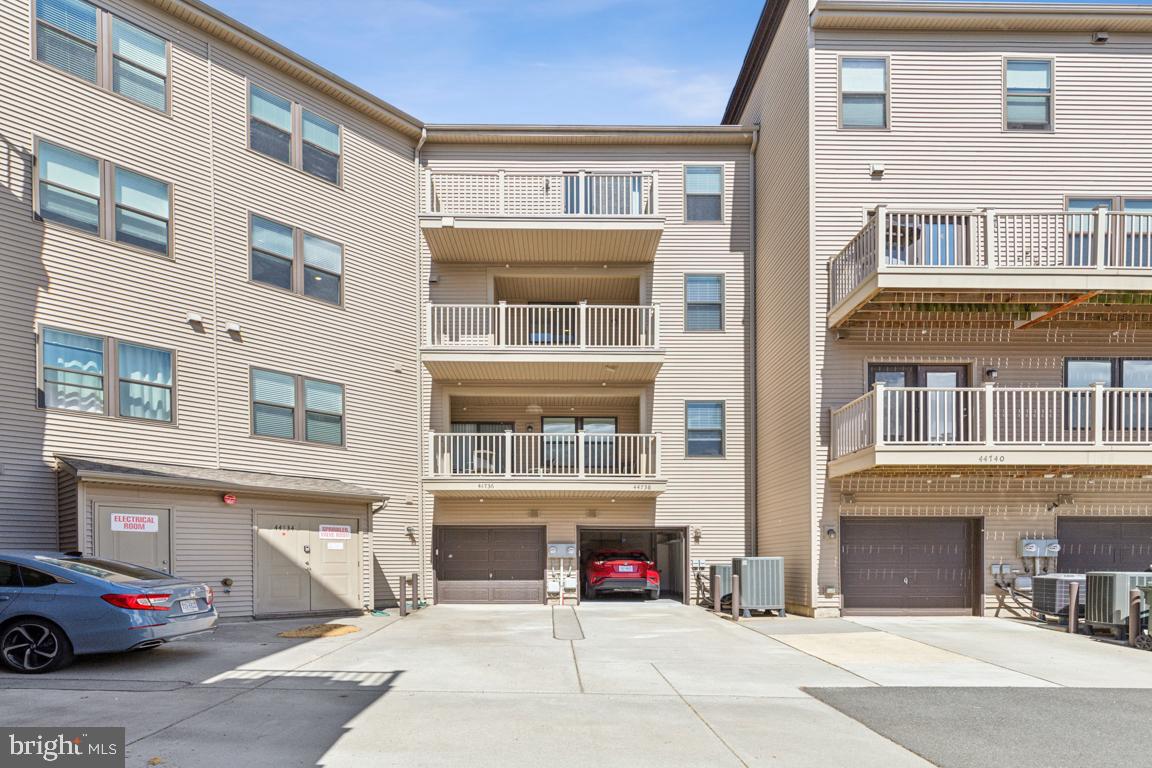 ONE LOUDOUN - Residential Lease