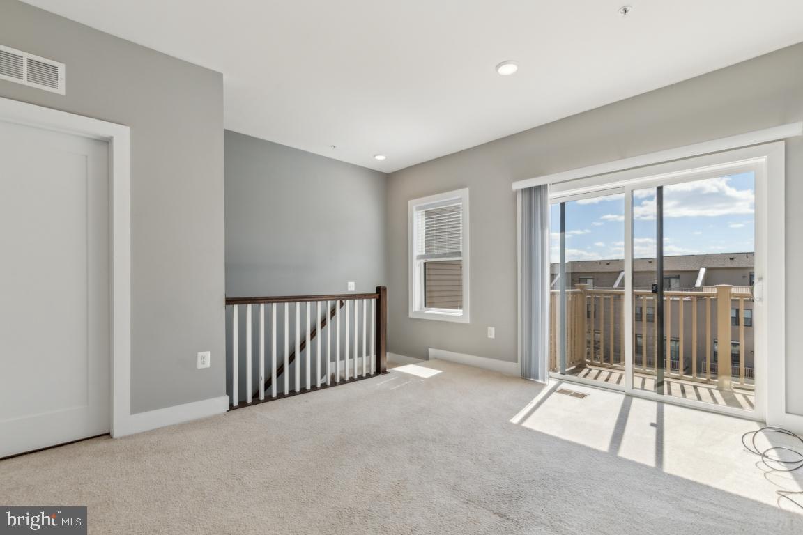 ONE LOUDOUN - Residential Lease