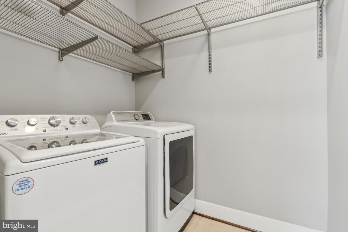 ONE LOUDOUN - Residential Lease