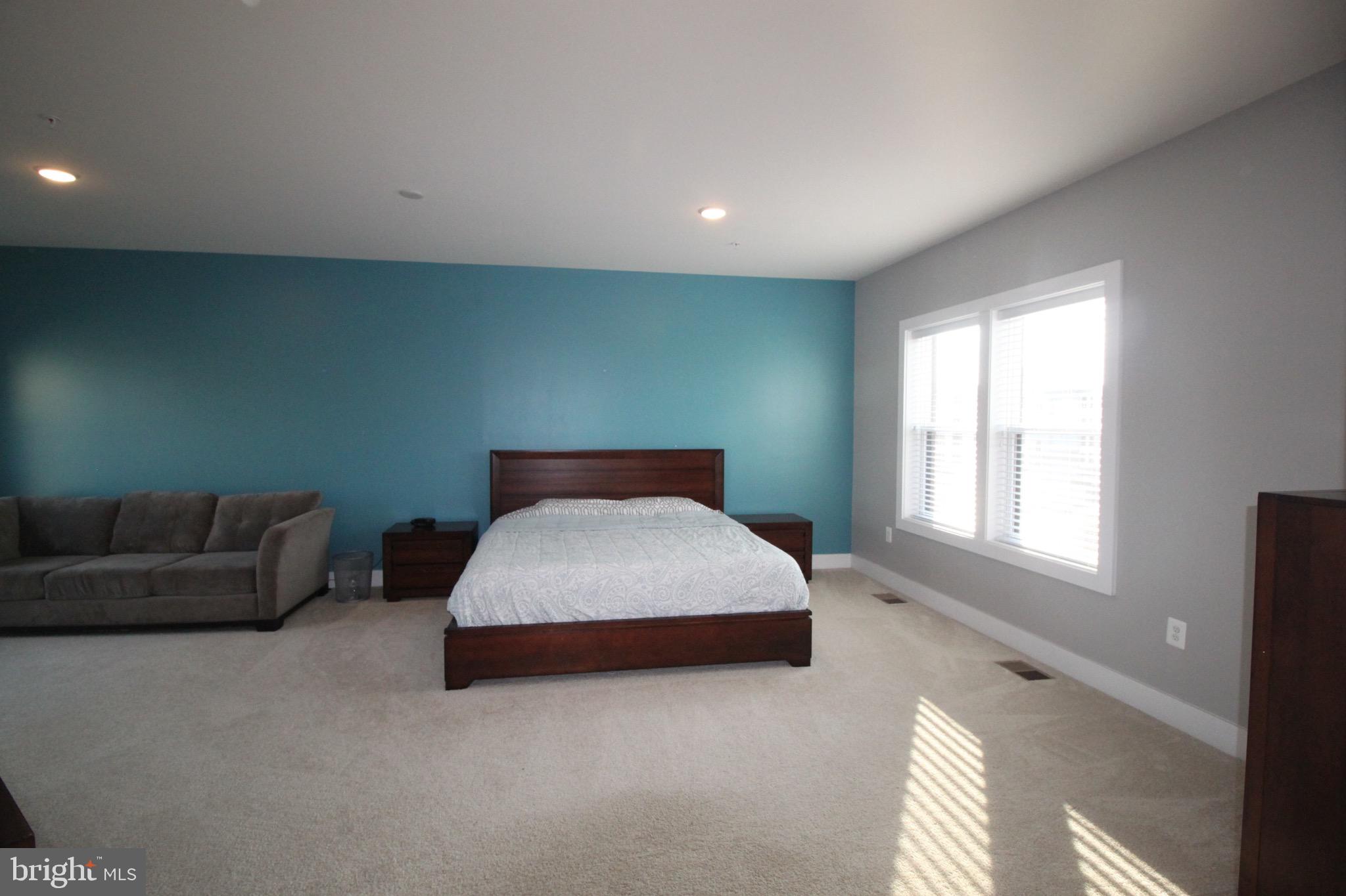 ONE LOUDOUN - Residential Lease