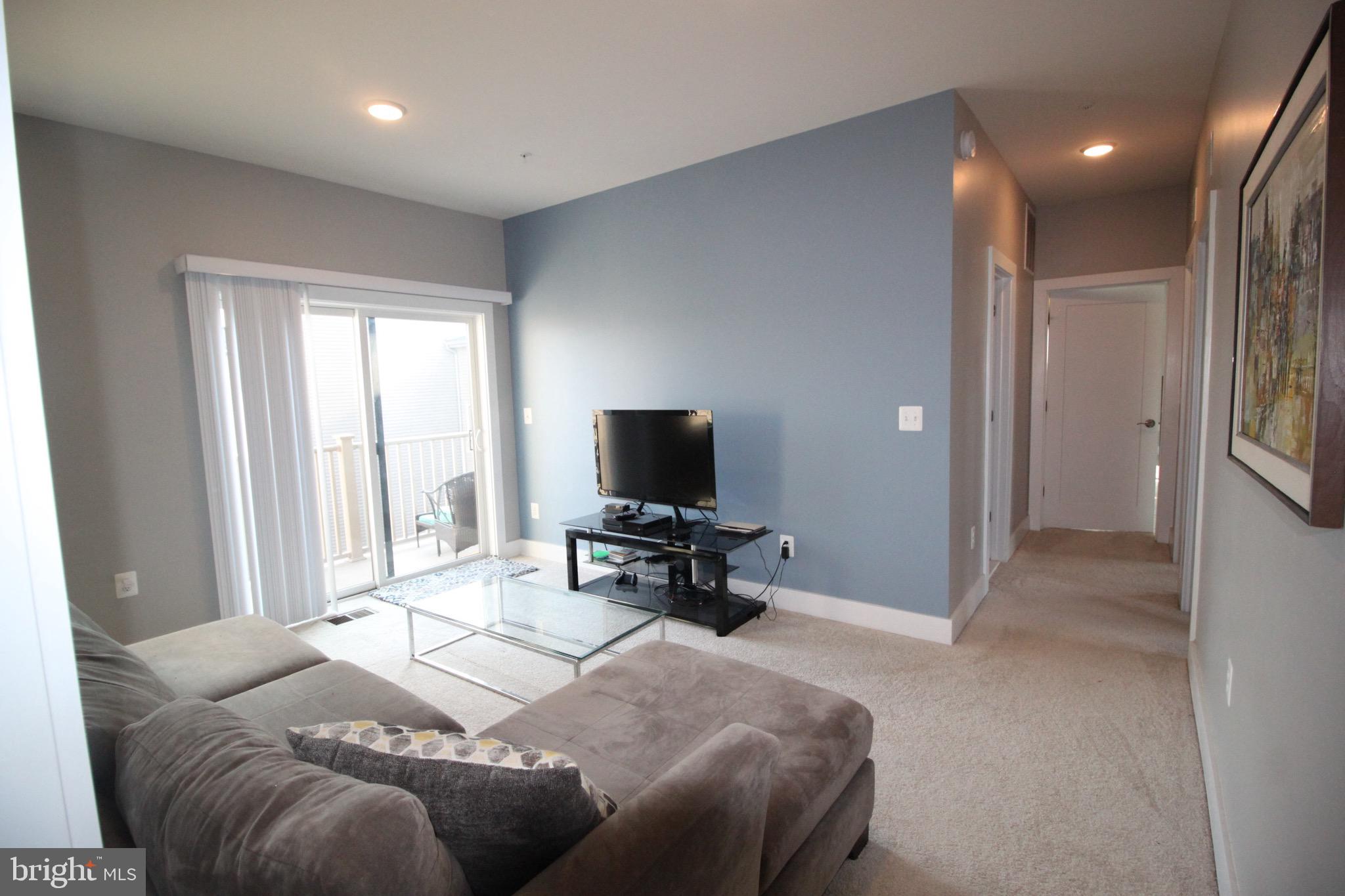 ONE LOUDOUN - Residential Lease