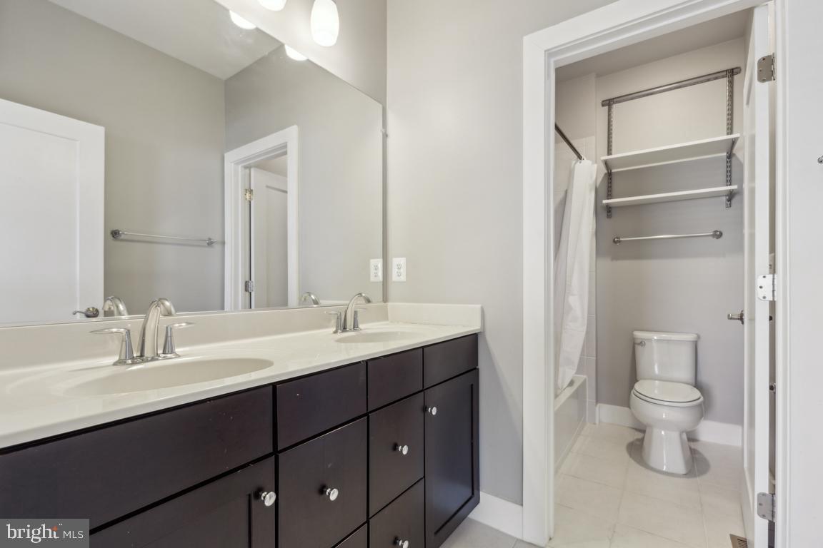 ONE LOUDOUN - Residential Lease