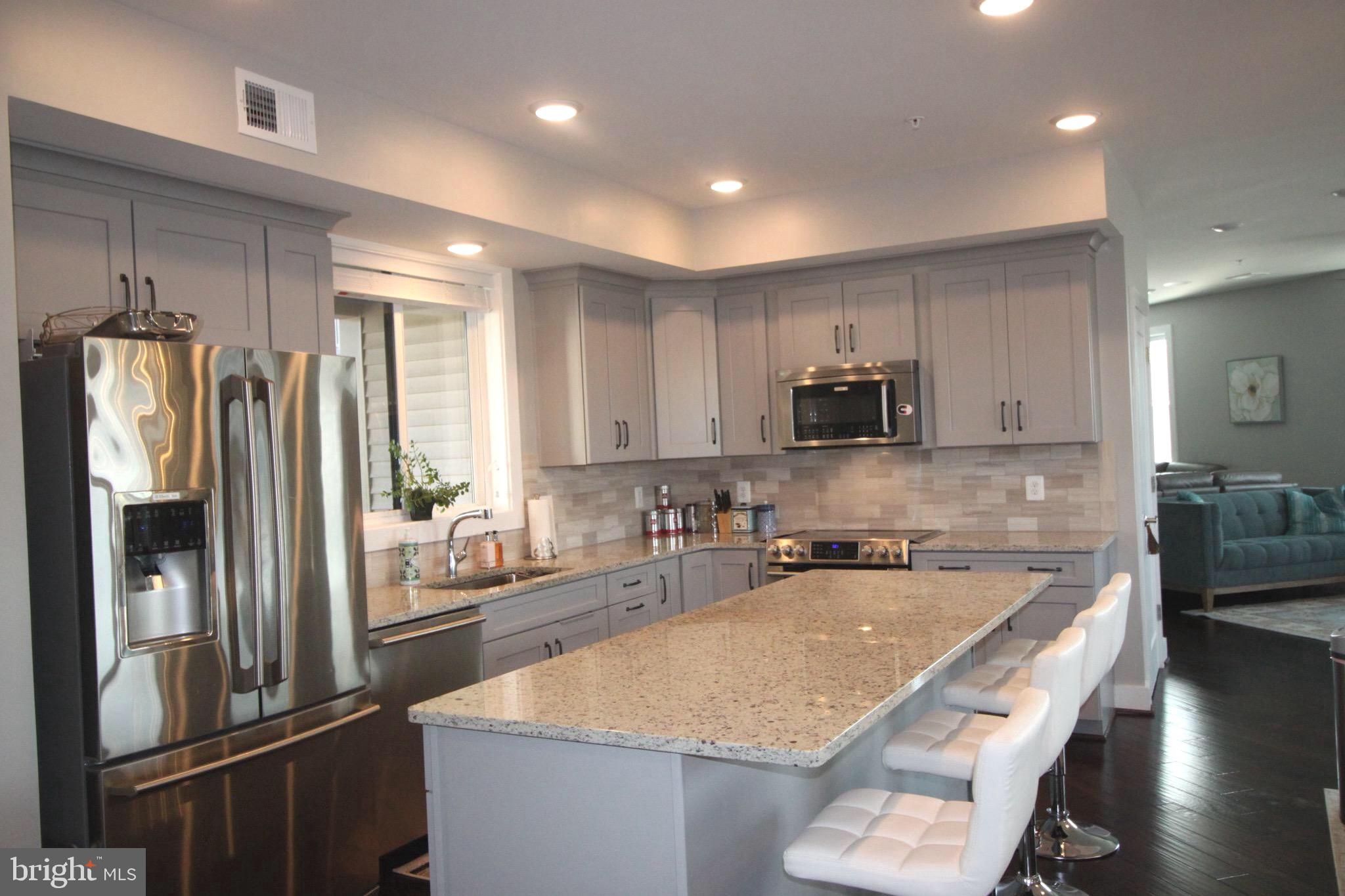 ONE LOUDOUN - Residential Lease