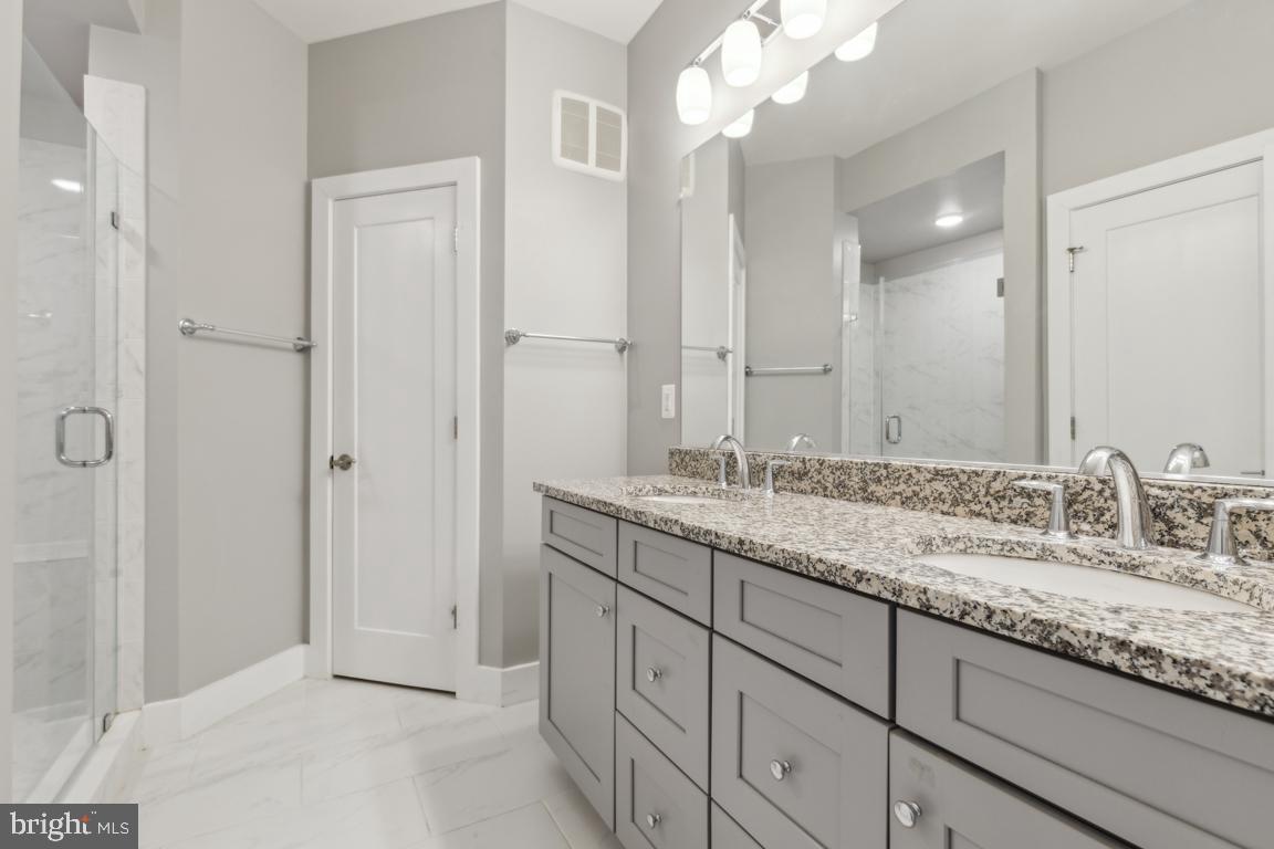 ONE LOUDOUN - Residential Lease