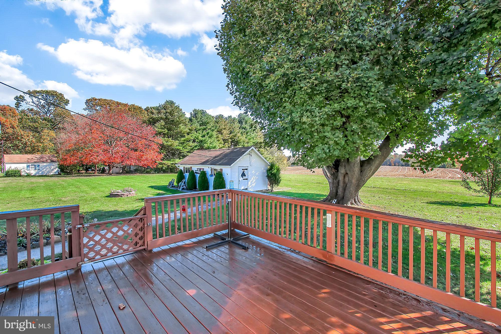 WHITE HALL - Residential