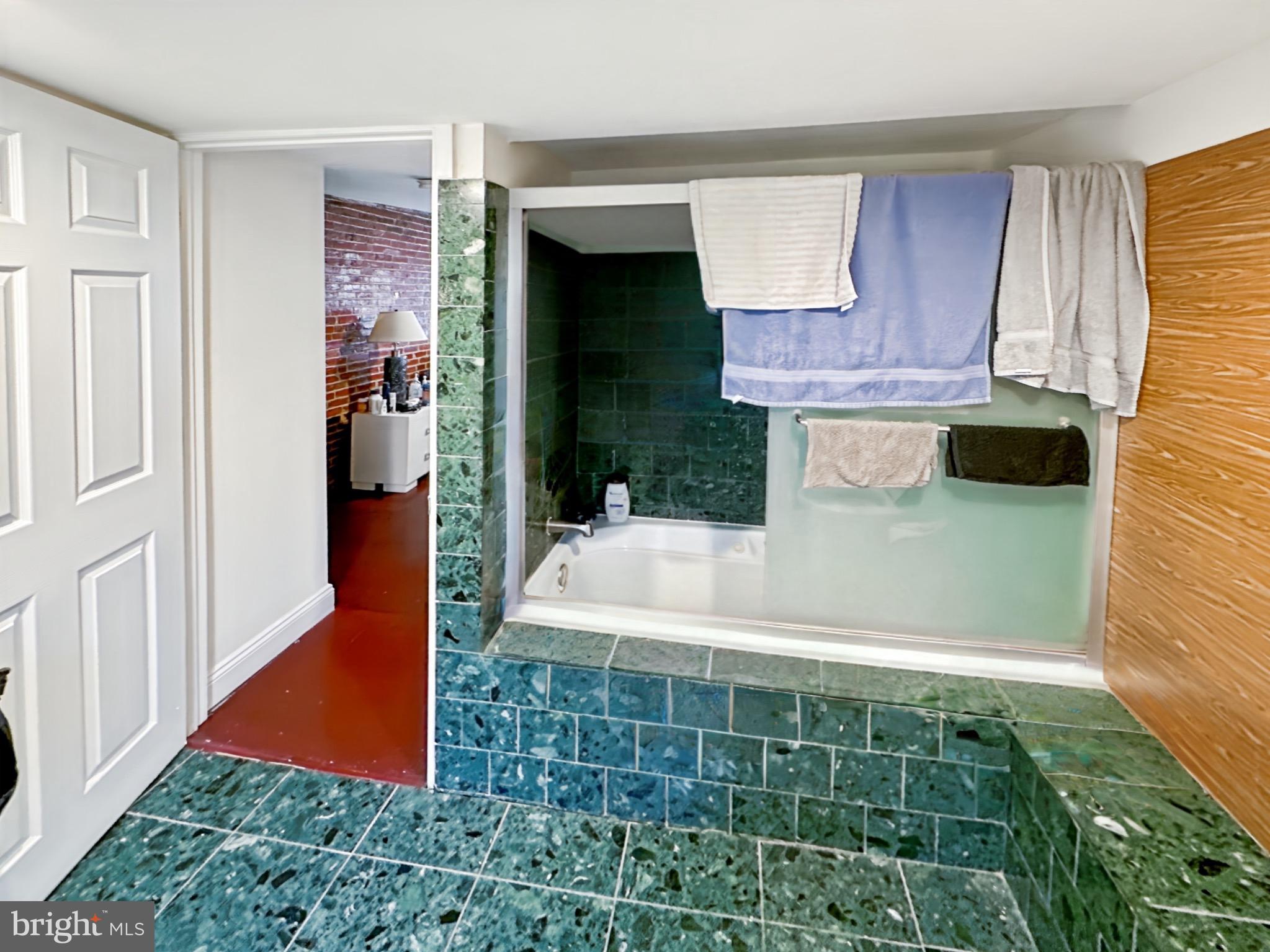 MOUNT CLARE - Residential