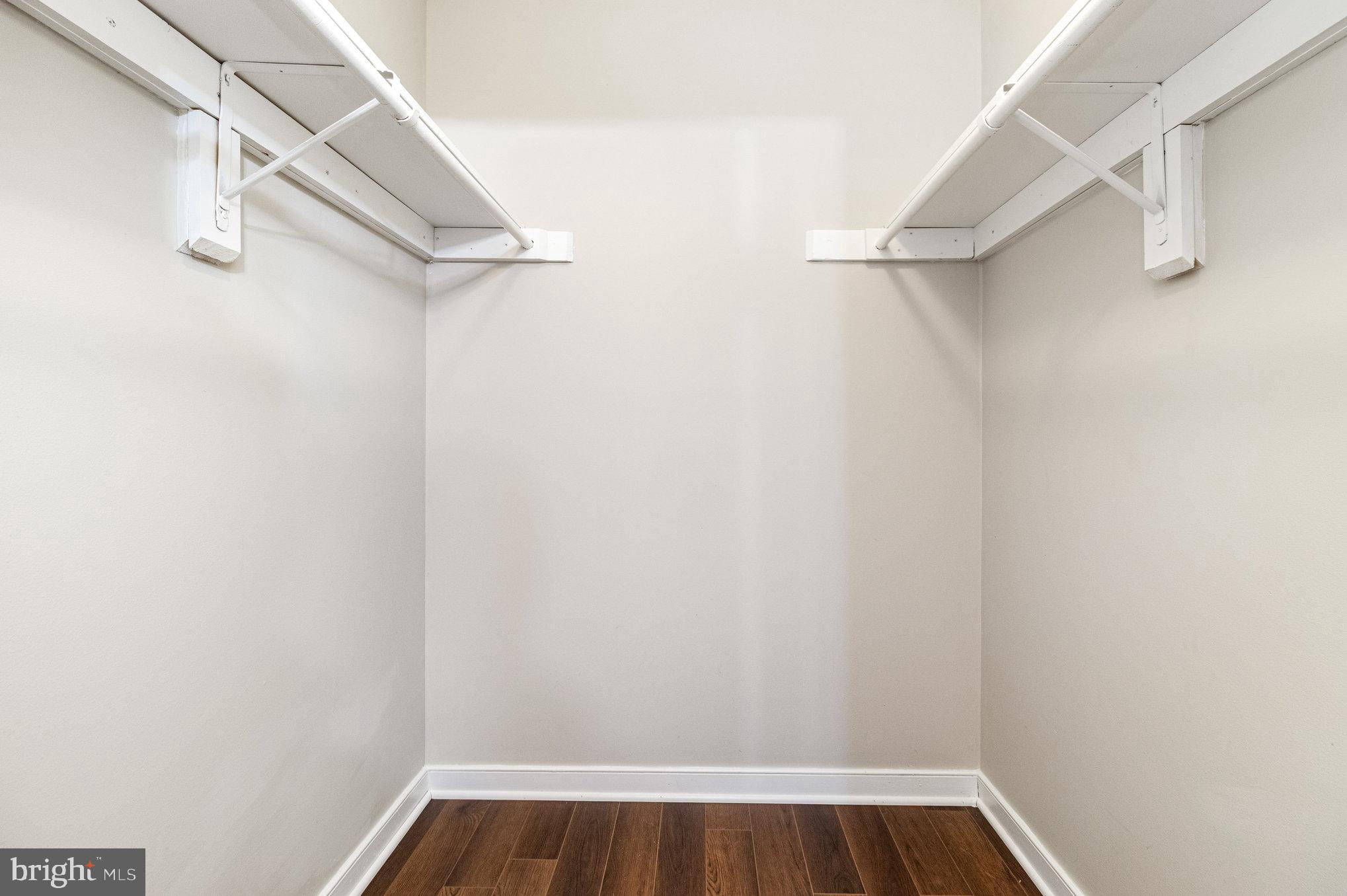 LAKE LAND OR - Residential