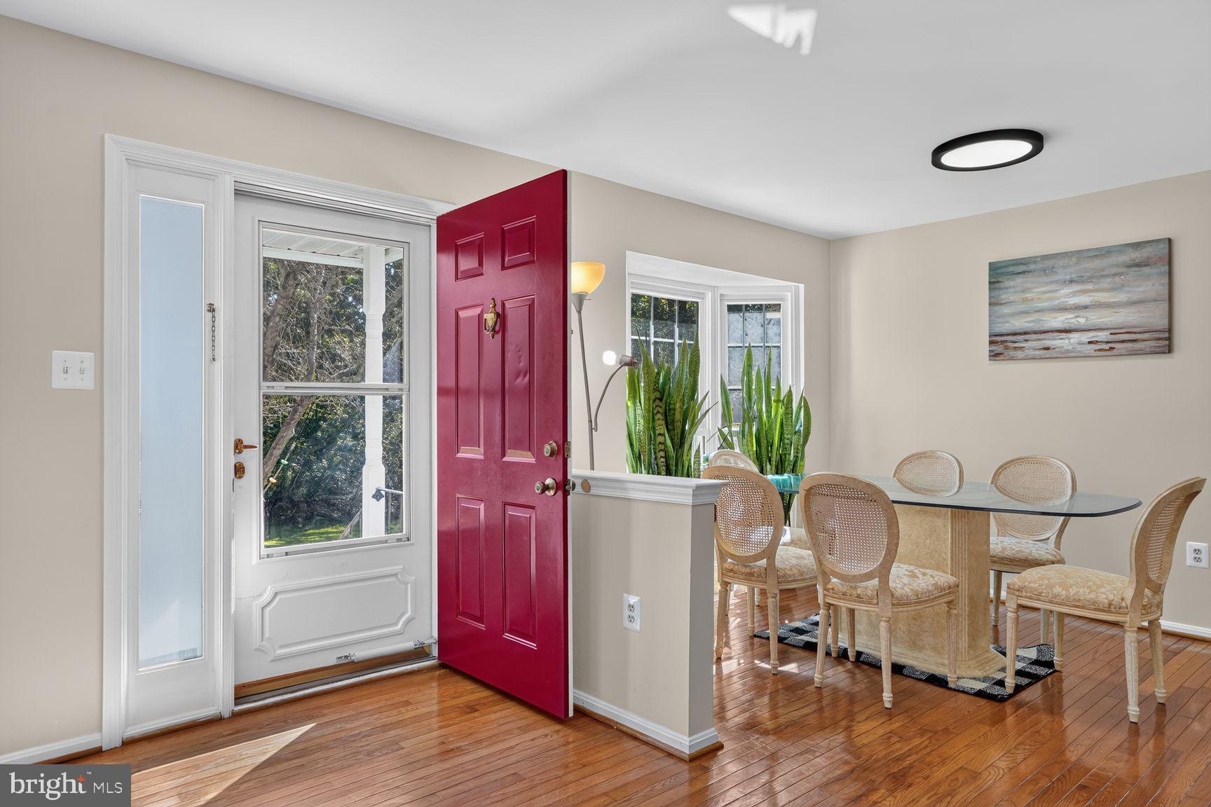 5851 WATERDALE