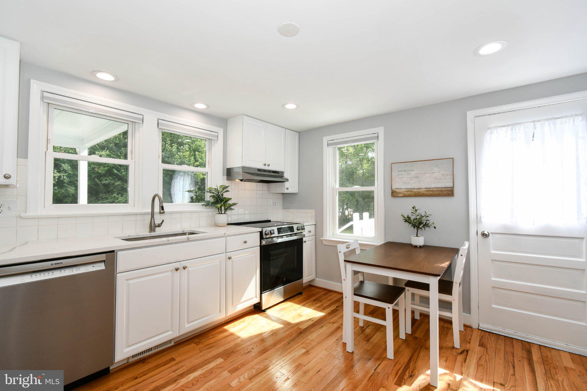 6 VIRGINIA AVENUE