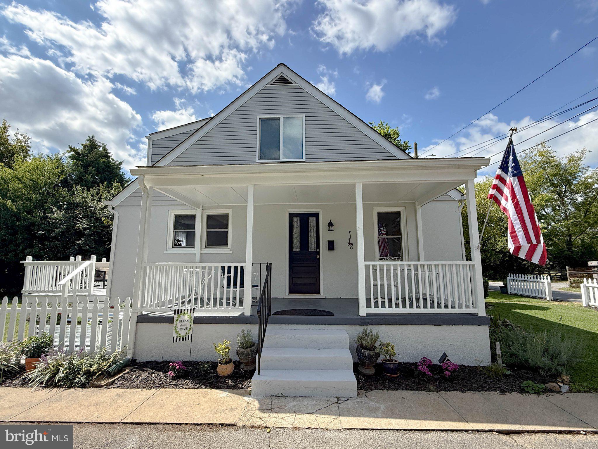 6 VIRGINIA AVENUE