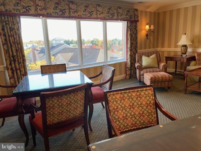 ROUNDWOOD RIDGE - Residential Lease