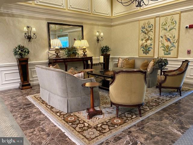 ROUNDWOOD RIDGE - Residential Lease