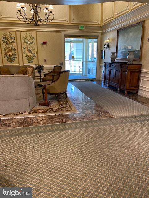 ROUNDWOOD RIDGE - Residential Lease