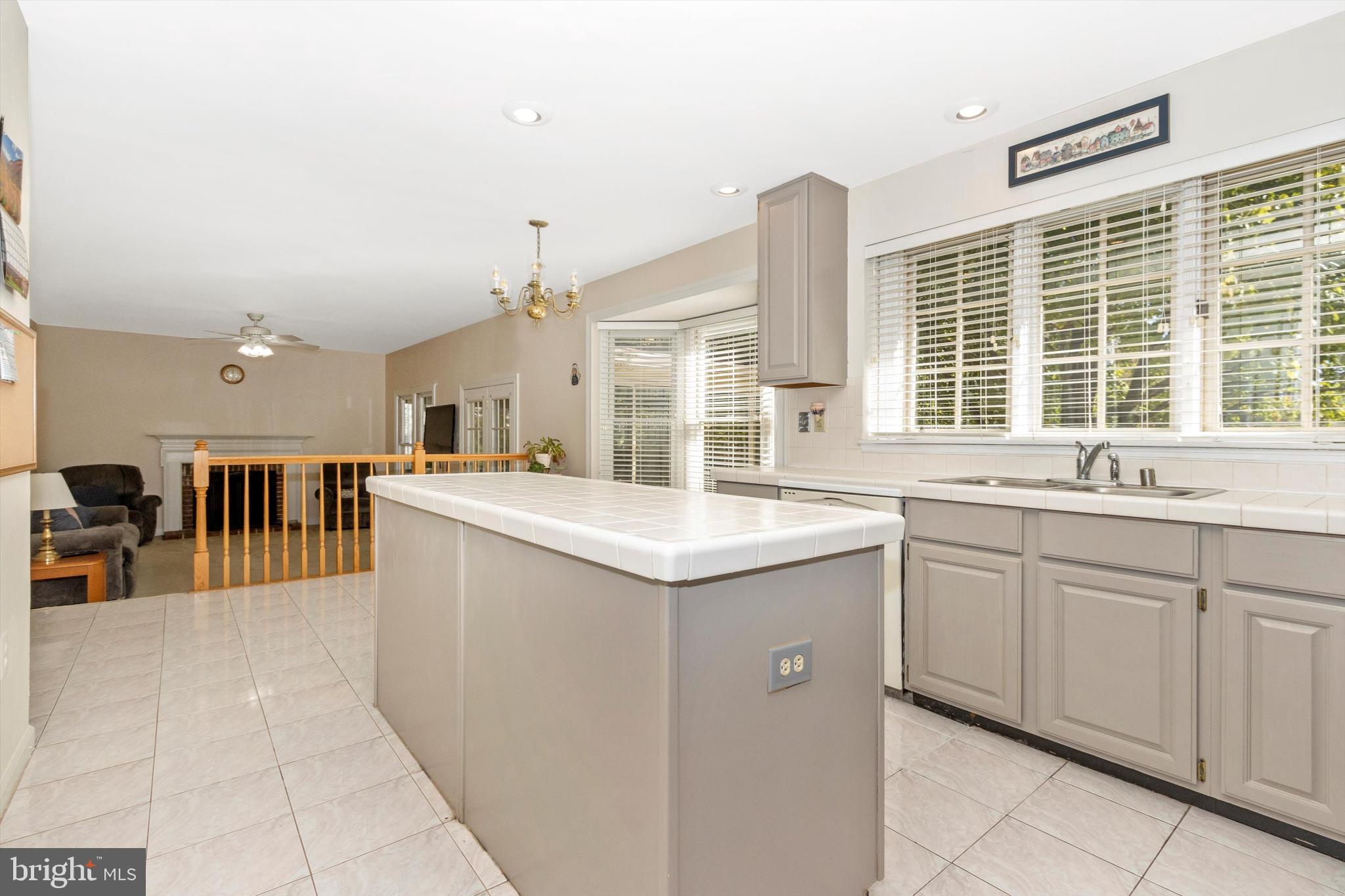 SPRING RIDGE - Residential