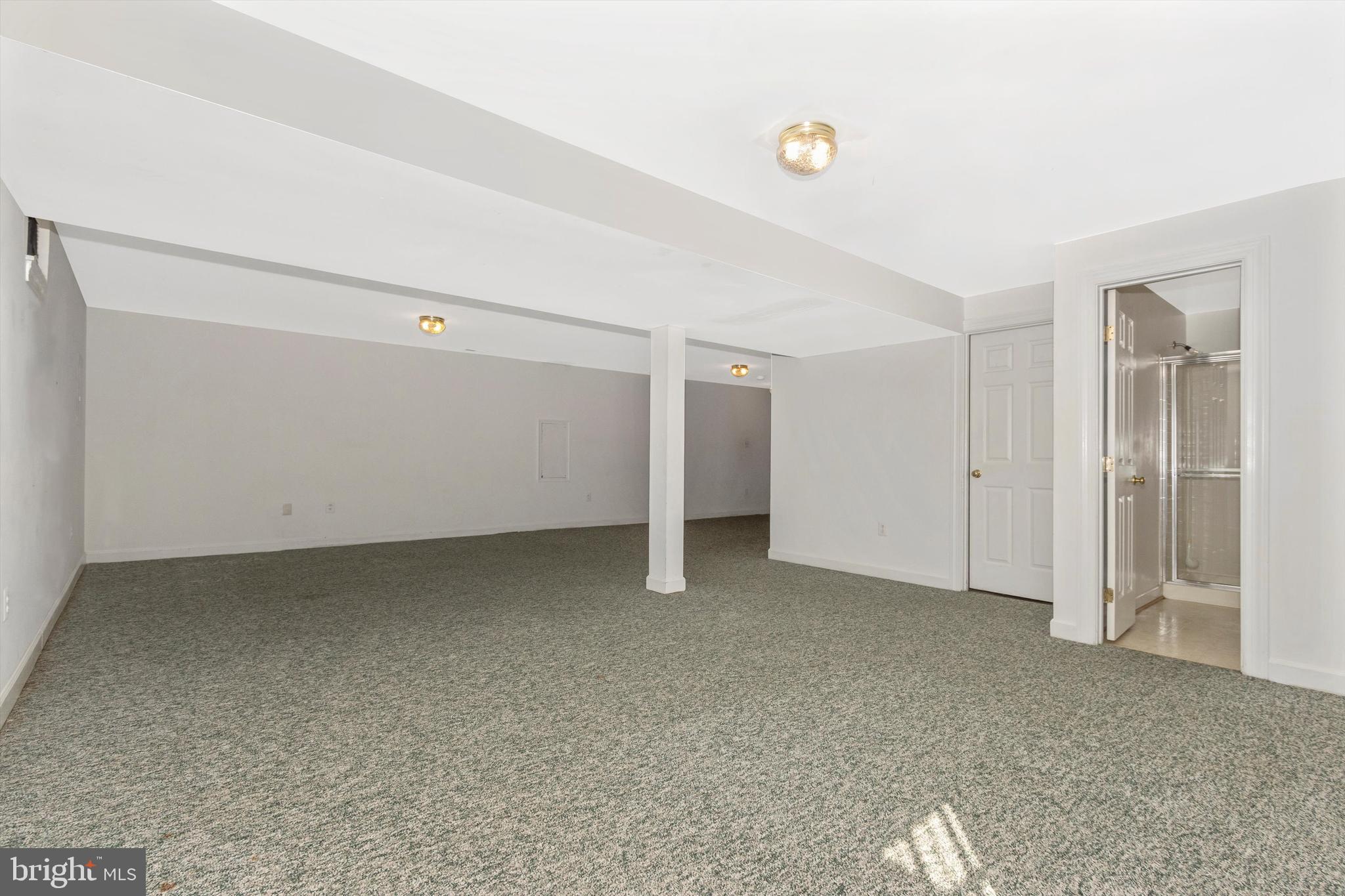 SPRING RIDGE - Residential