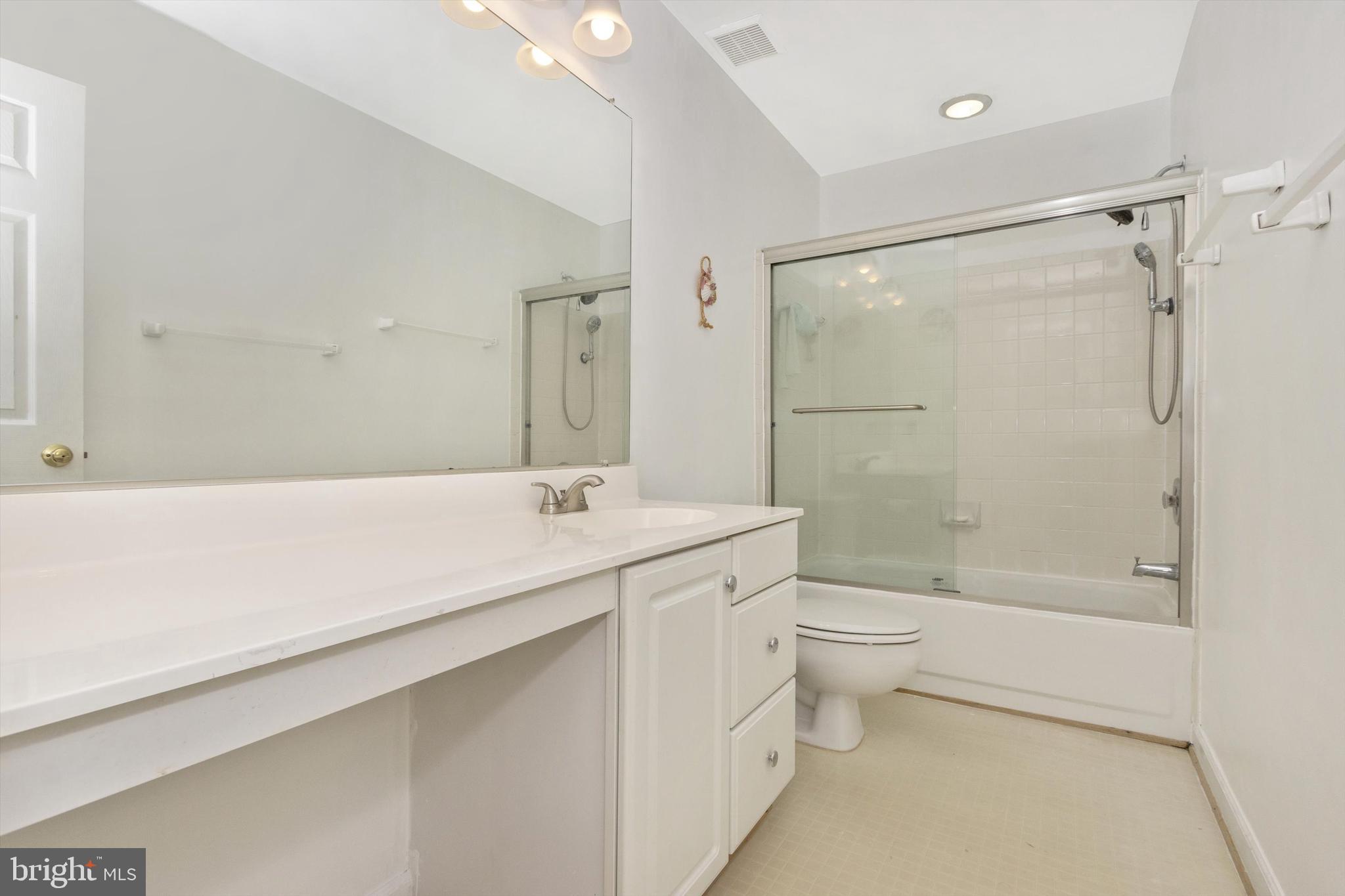 SPRING RIDGE - Residential