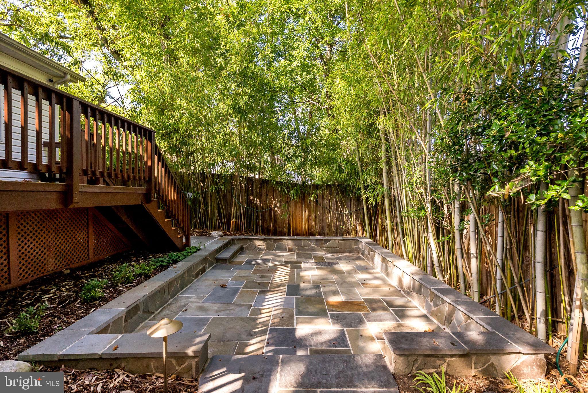 ARLINGTON RIDGE - Residential