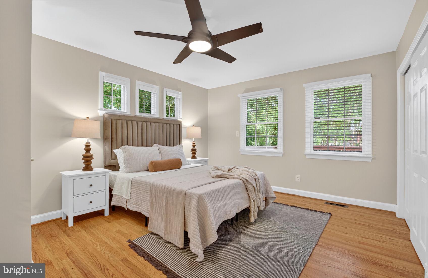 ARLINGTON RIDGE - Residential