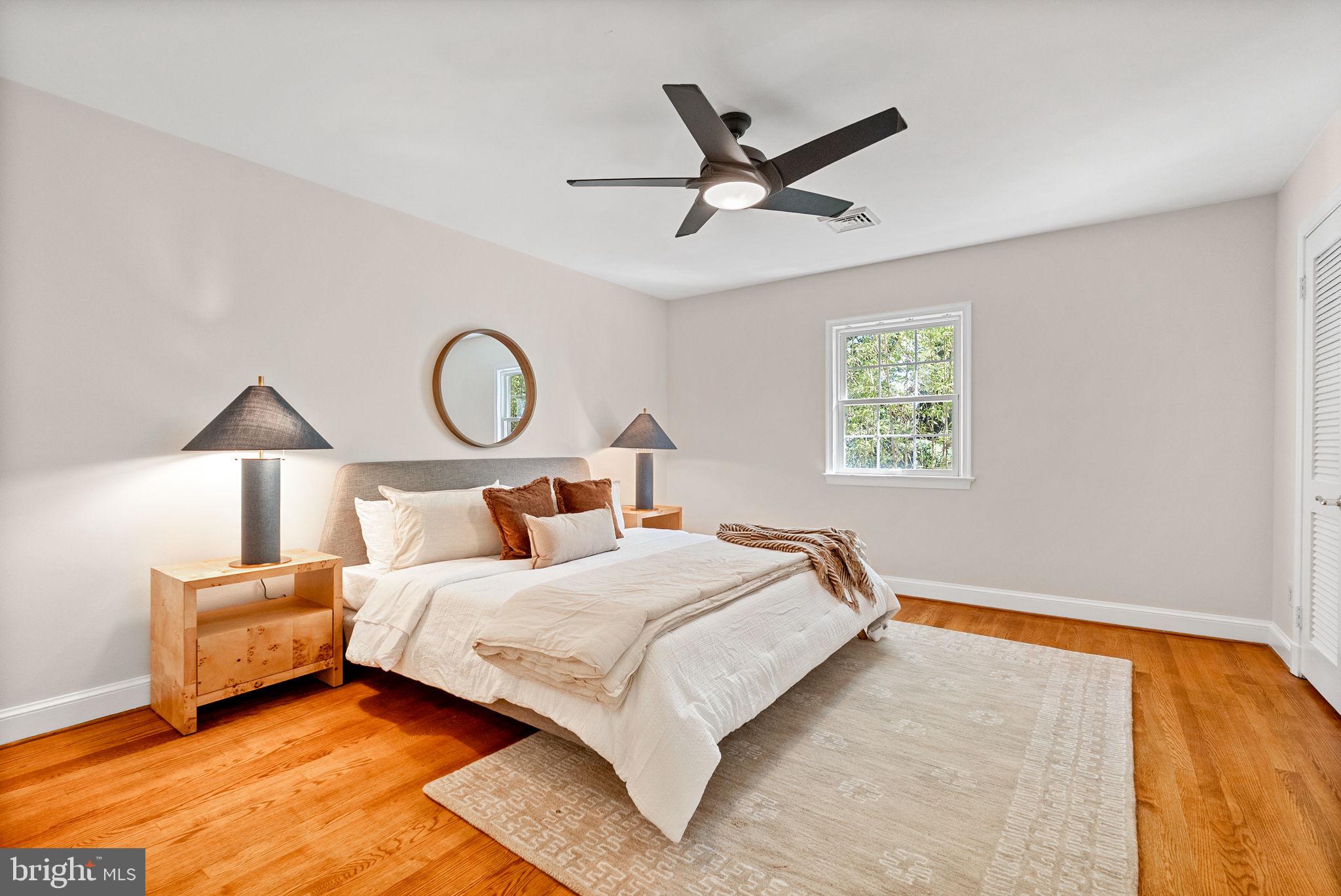 ARLINGTON RIDGE - Residential