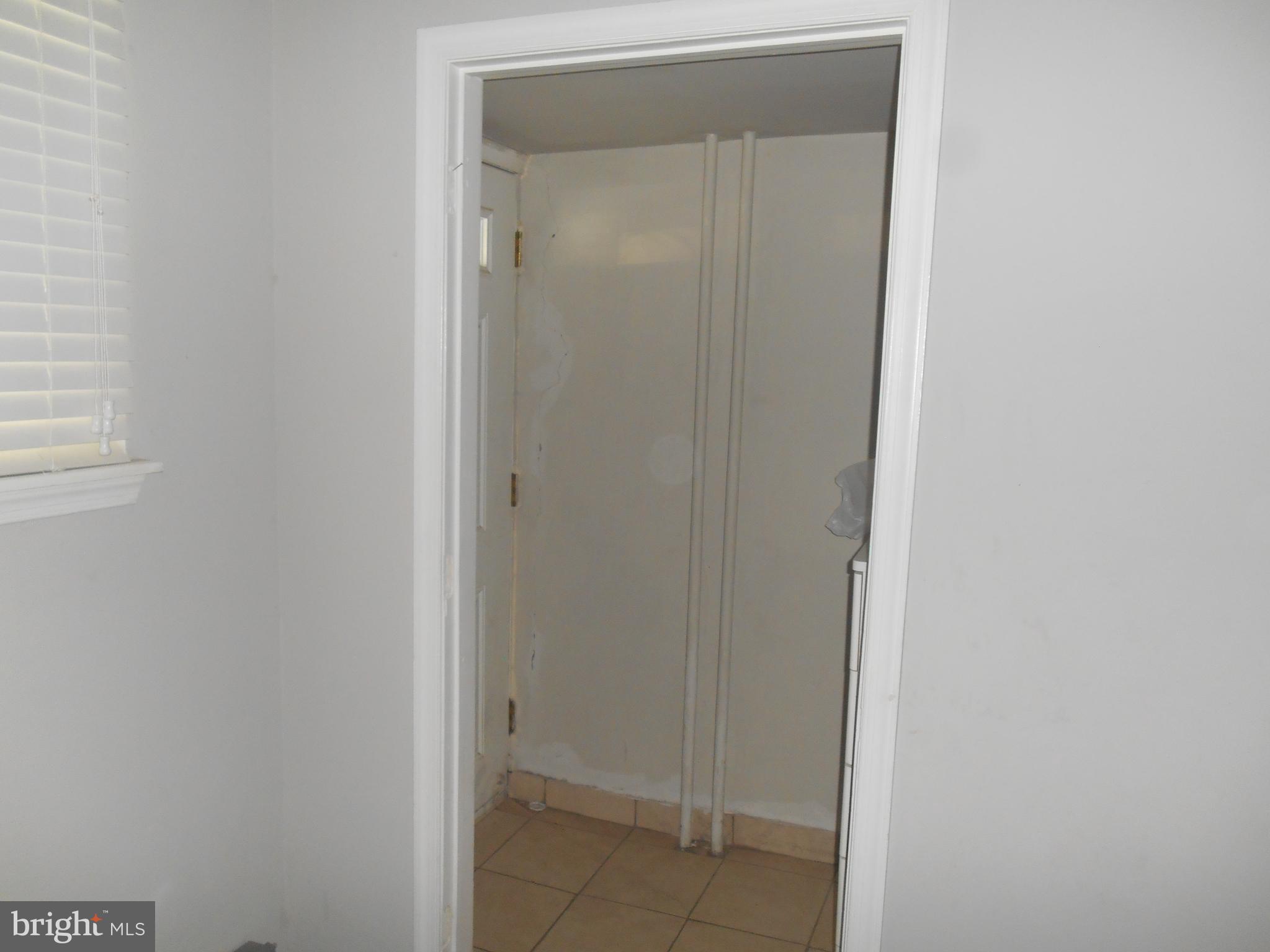 PORT RICHMOND - Residential Income