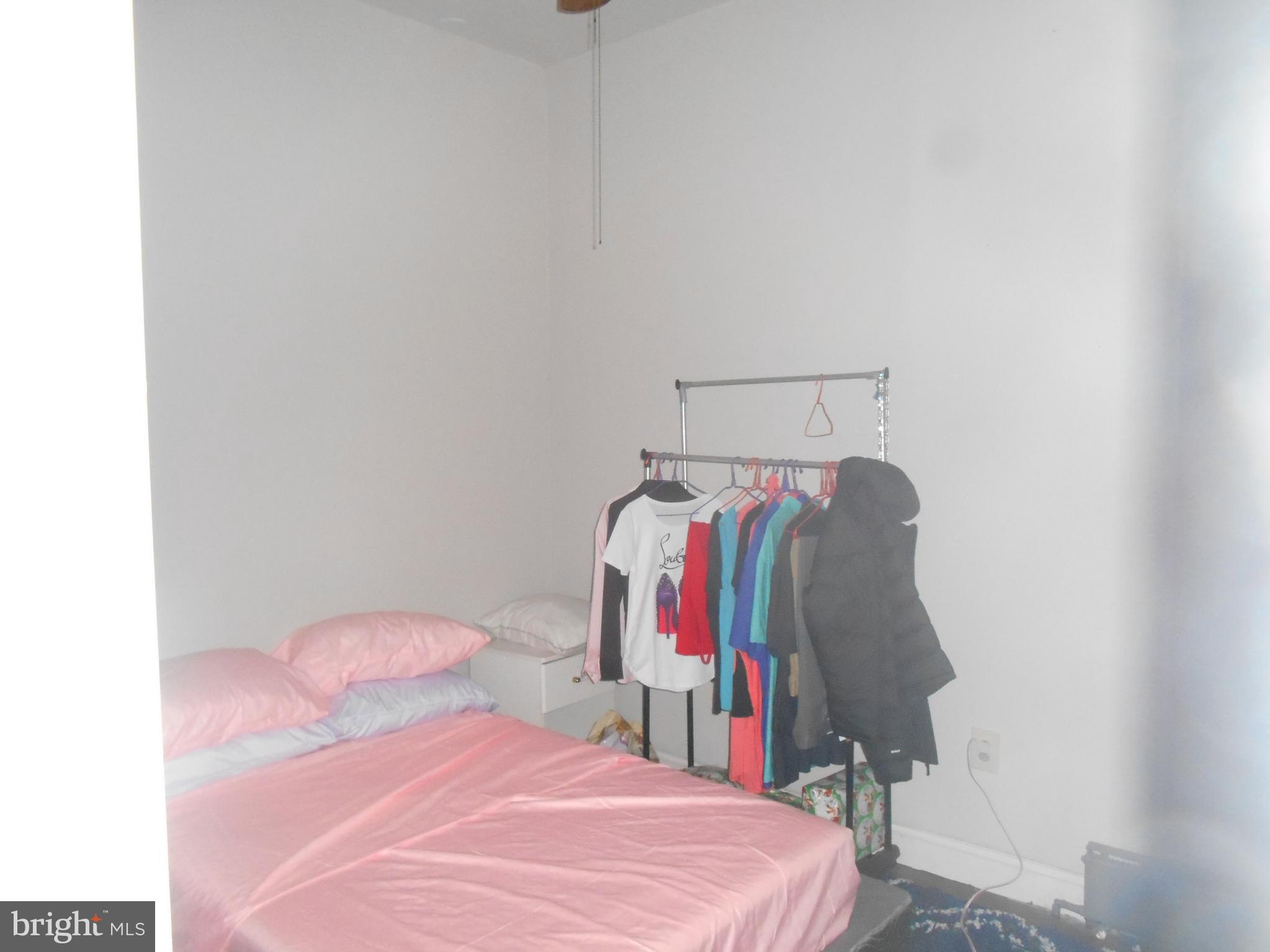 PORT RICHMOND - Residential Income