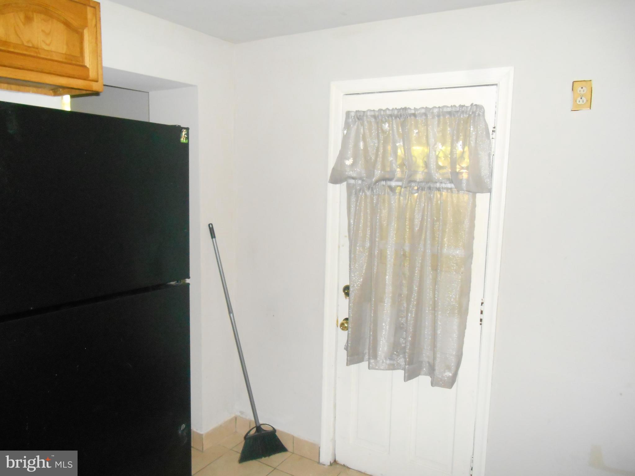 PORT RICHMOND - Residential Income