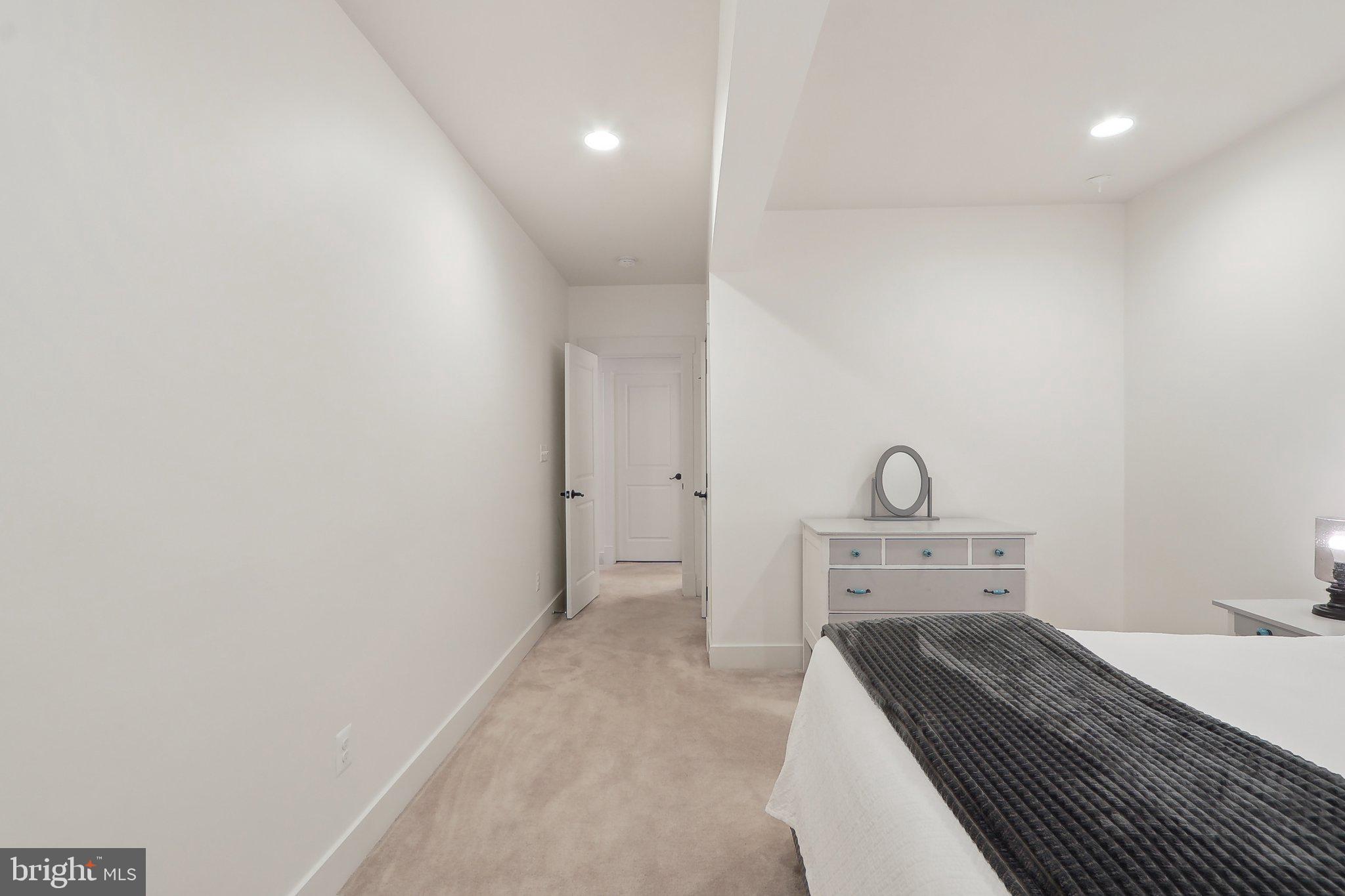 PIMMIT HILLS - Residential