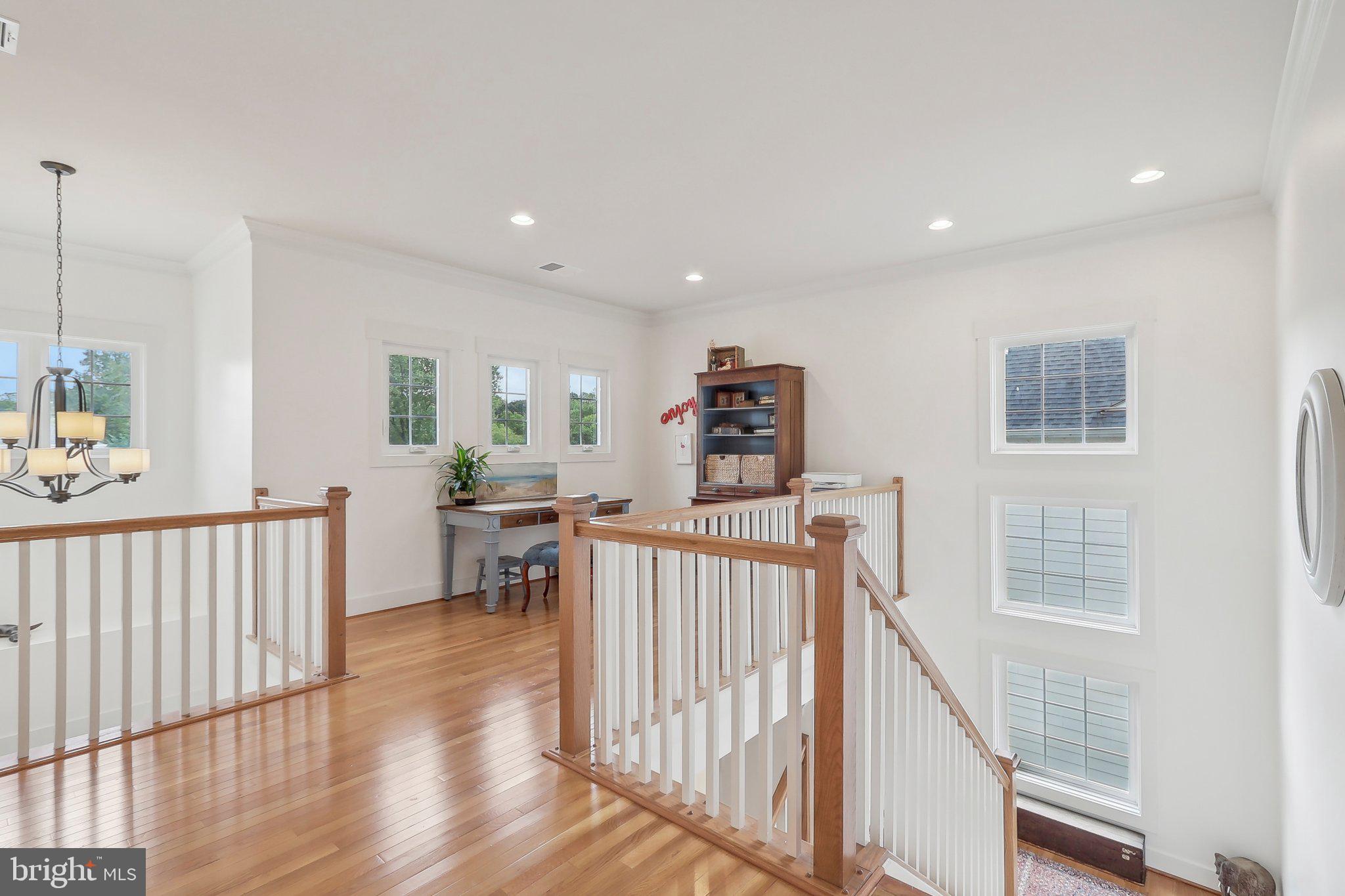 PIMMIT HILLS - Residential