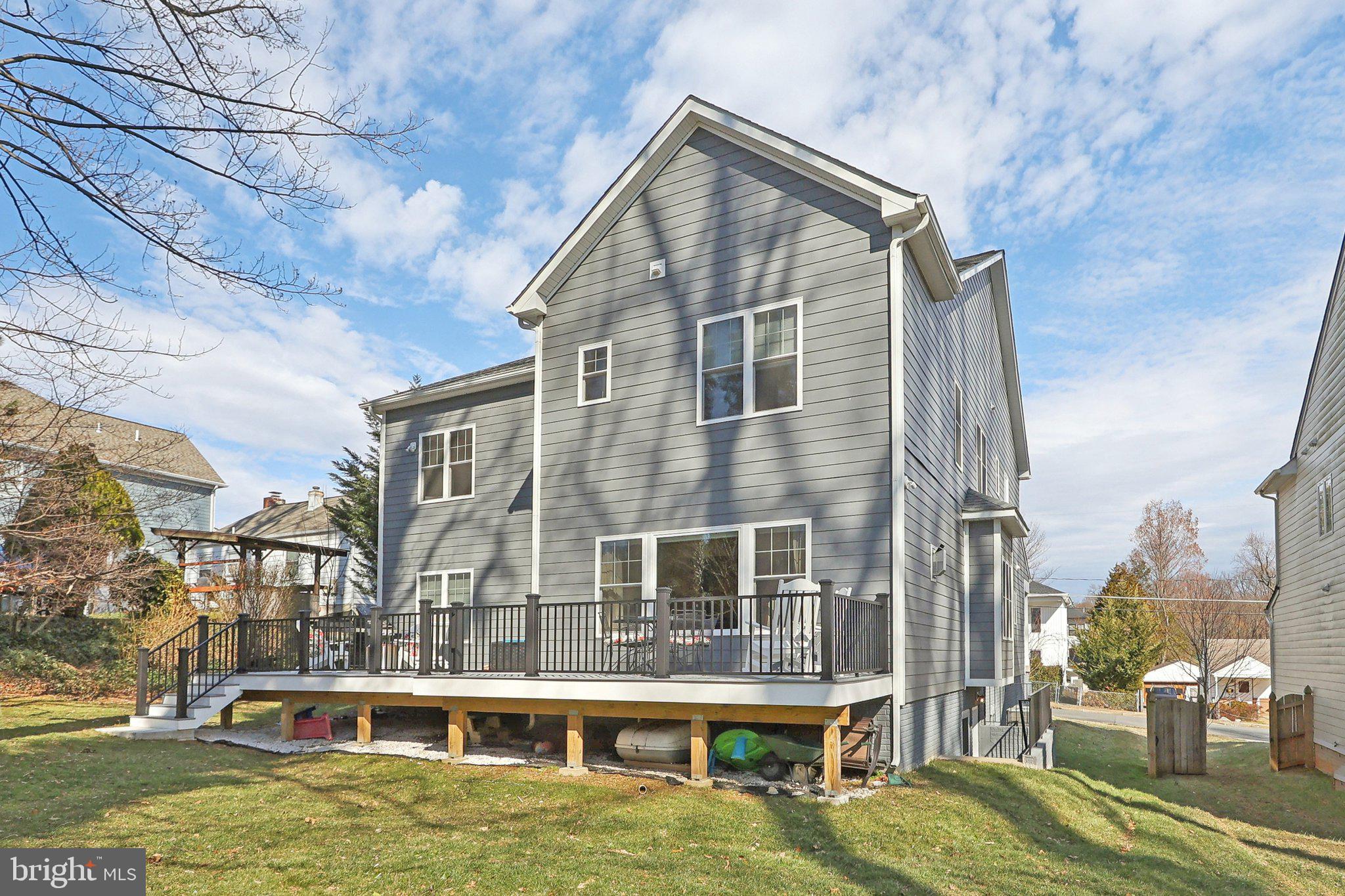 PIMMIT HILLS - Residential