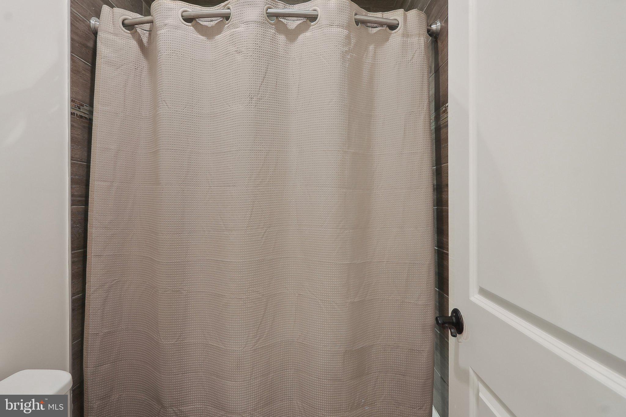 PIMMIT HILLS - Residential