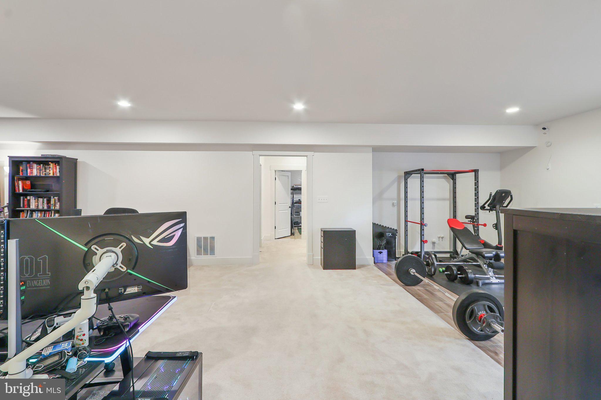 PIMMIT HILLS - Residential