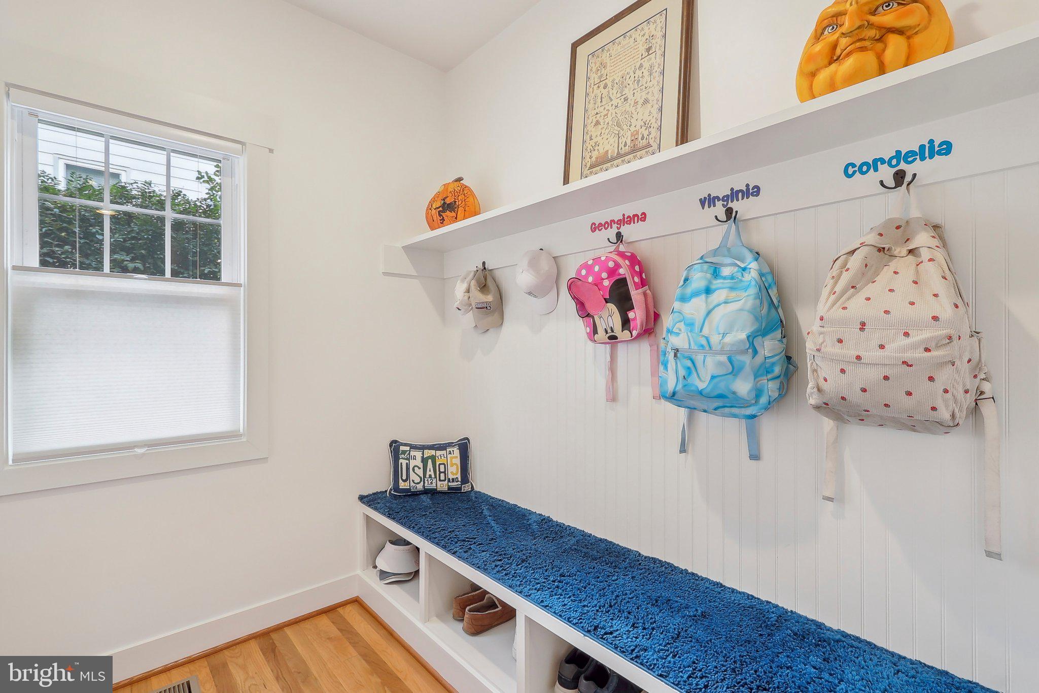 PIMMIT HILLS - Residential