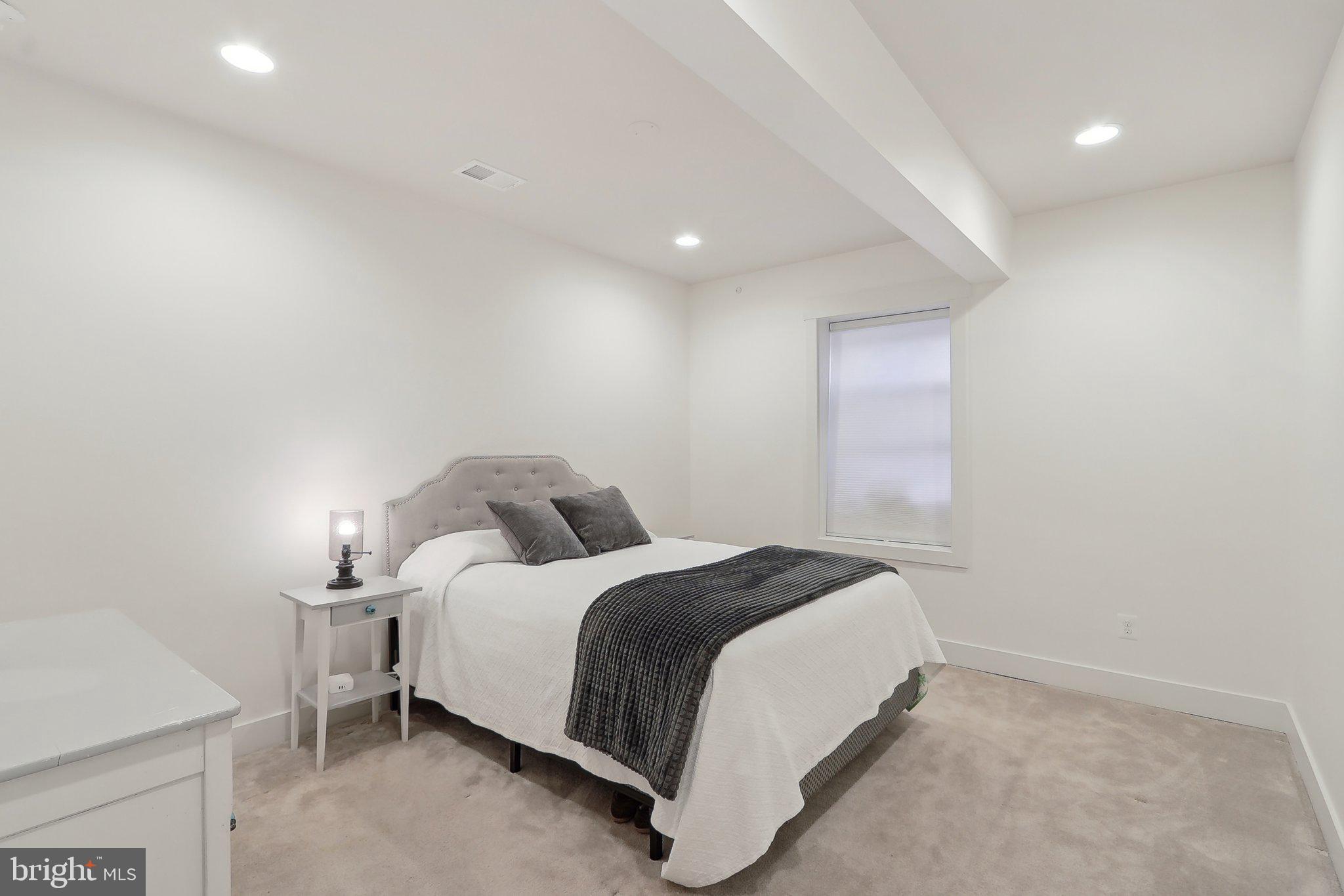 PIMMIT HILLS - Residential