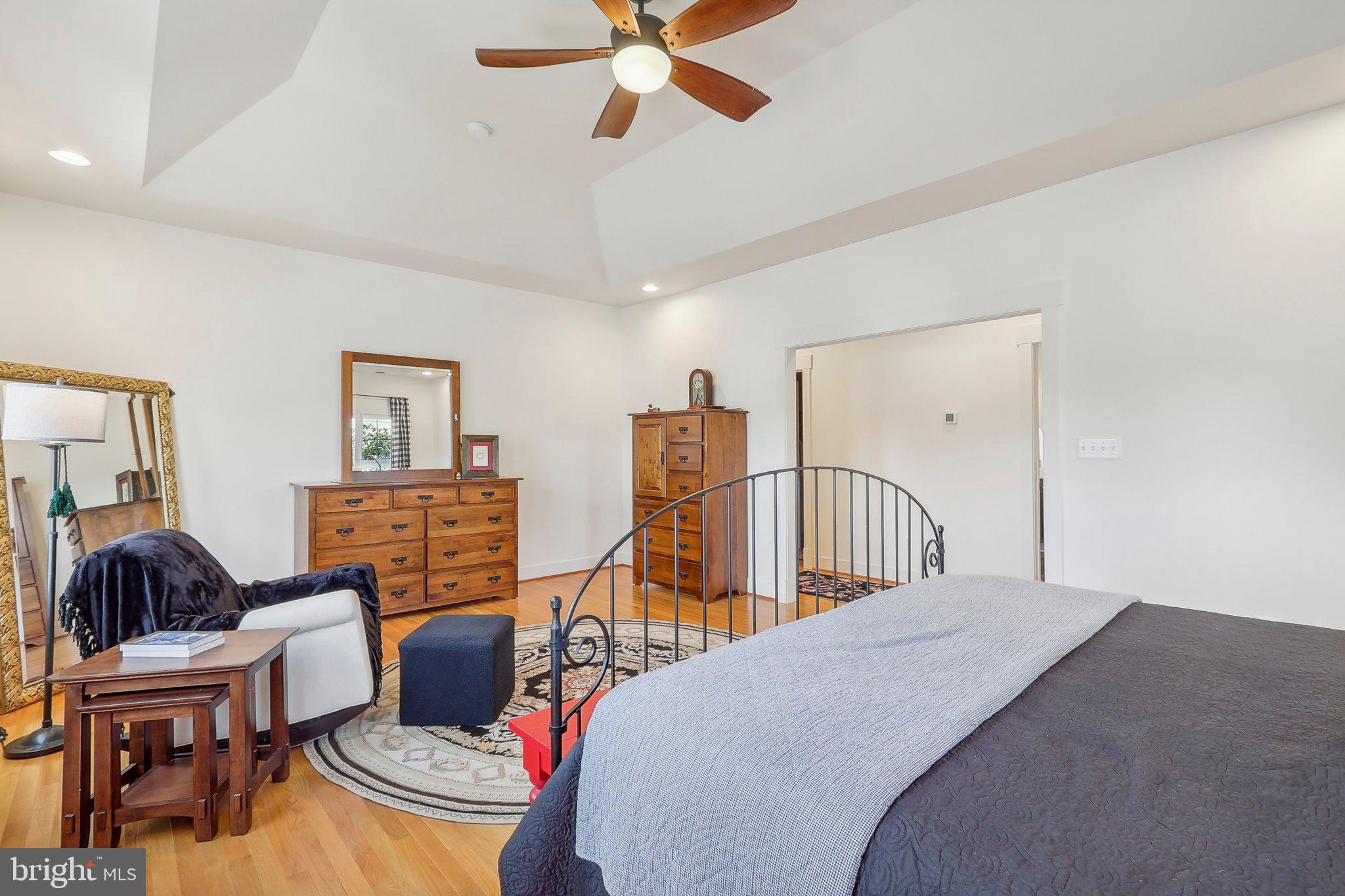 PIMMIT HILLS - Residential