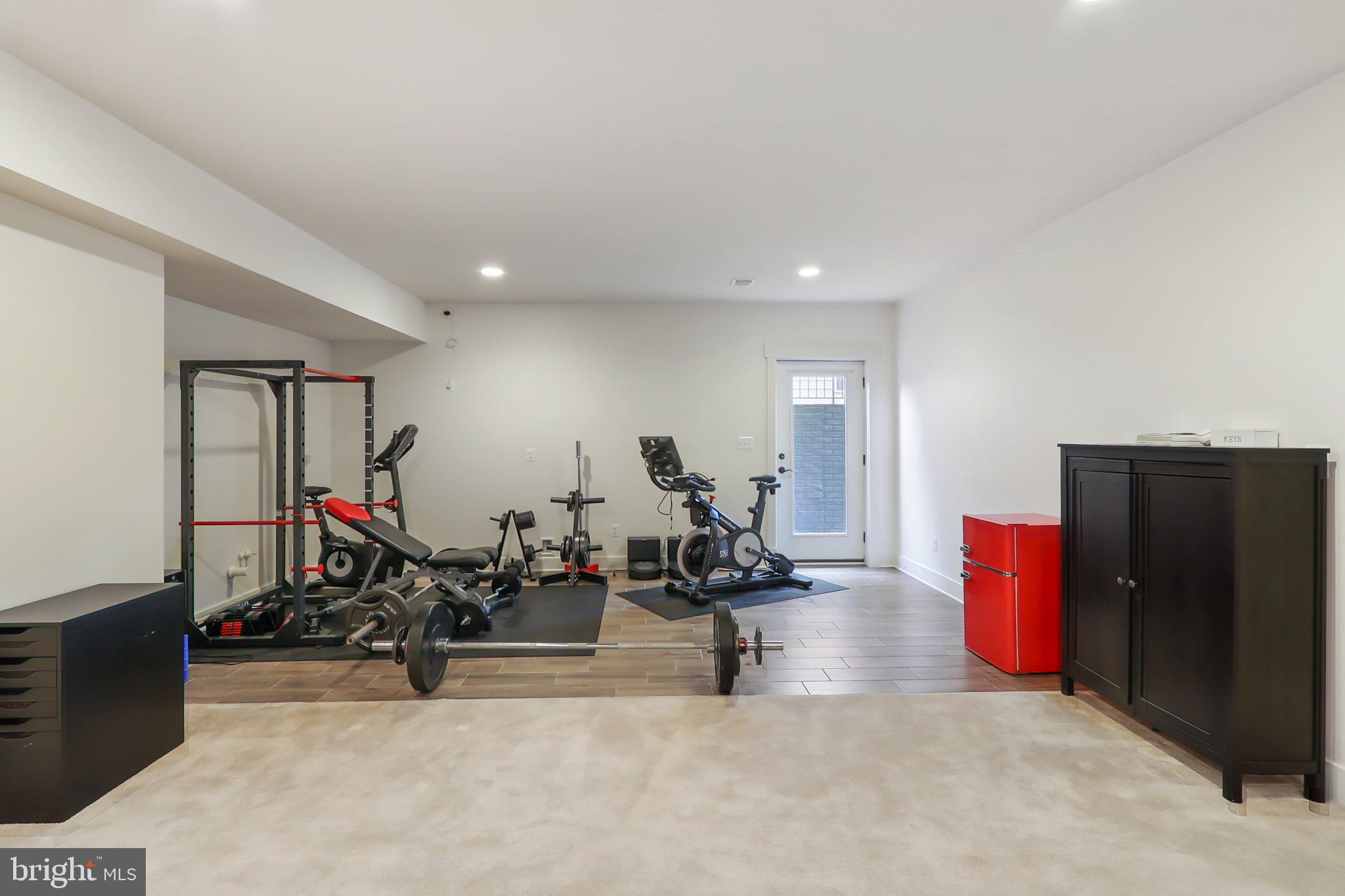 PIMMIT HILLS - Residential