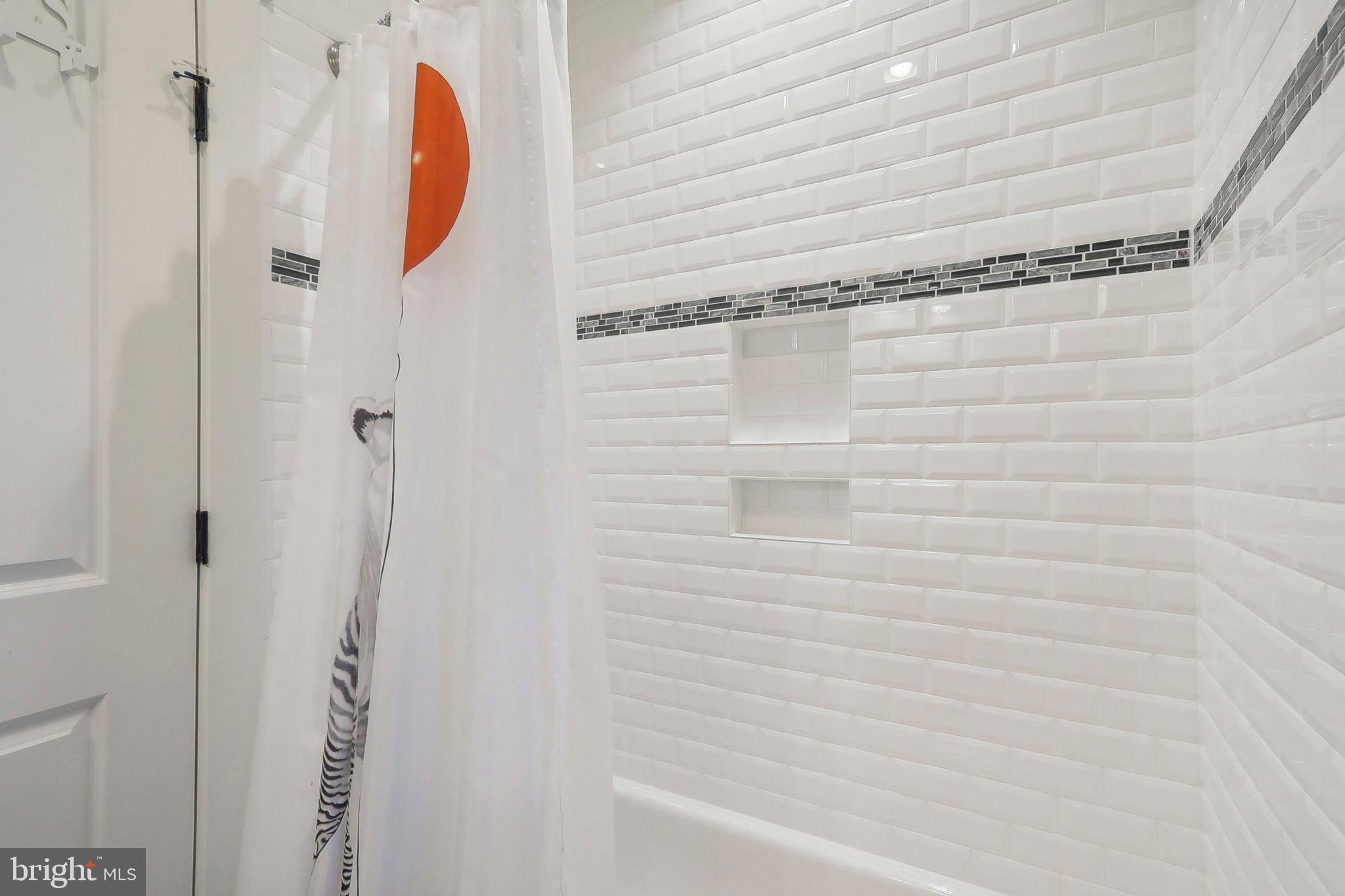 PIMMIT HILLS - Residential