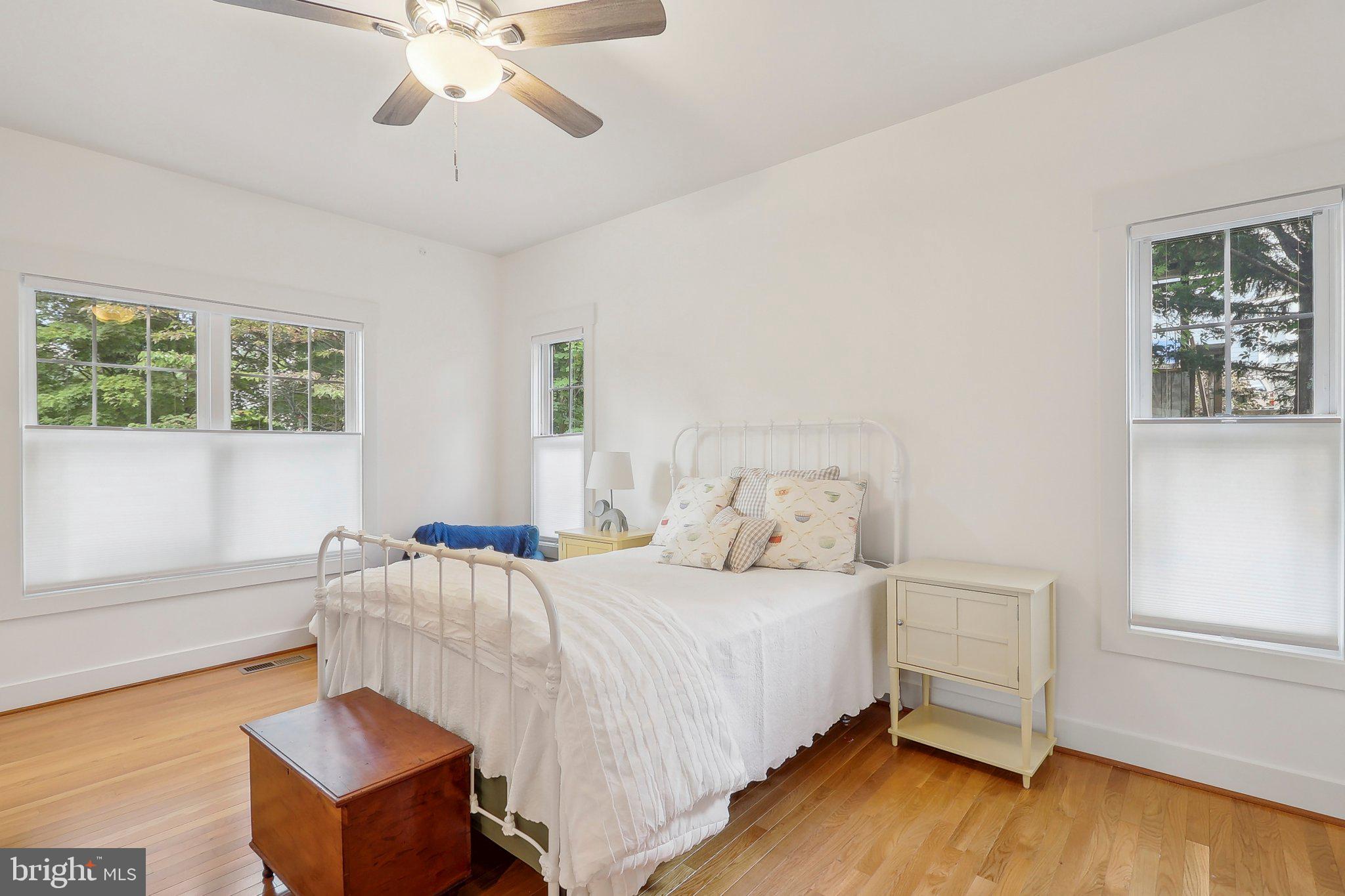 PIMMIT HILLS - Residential