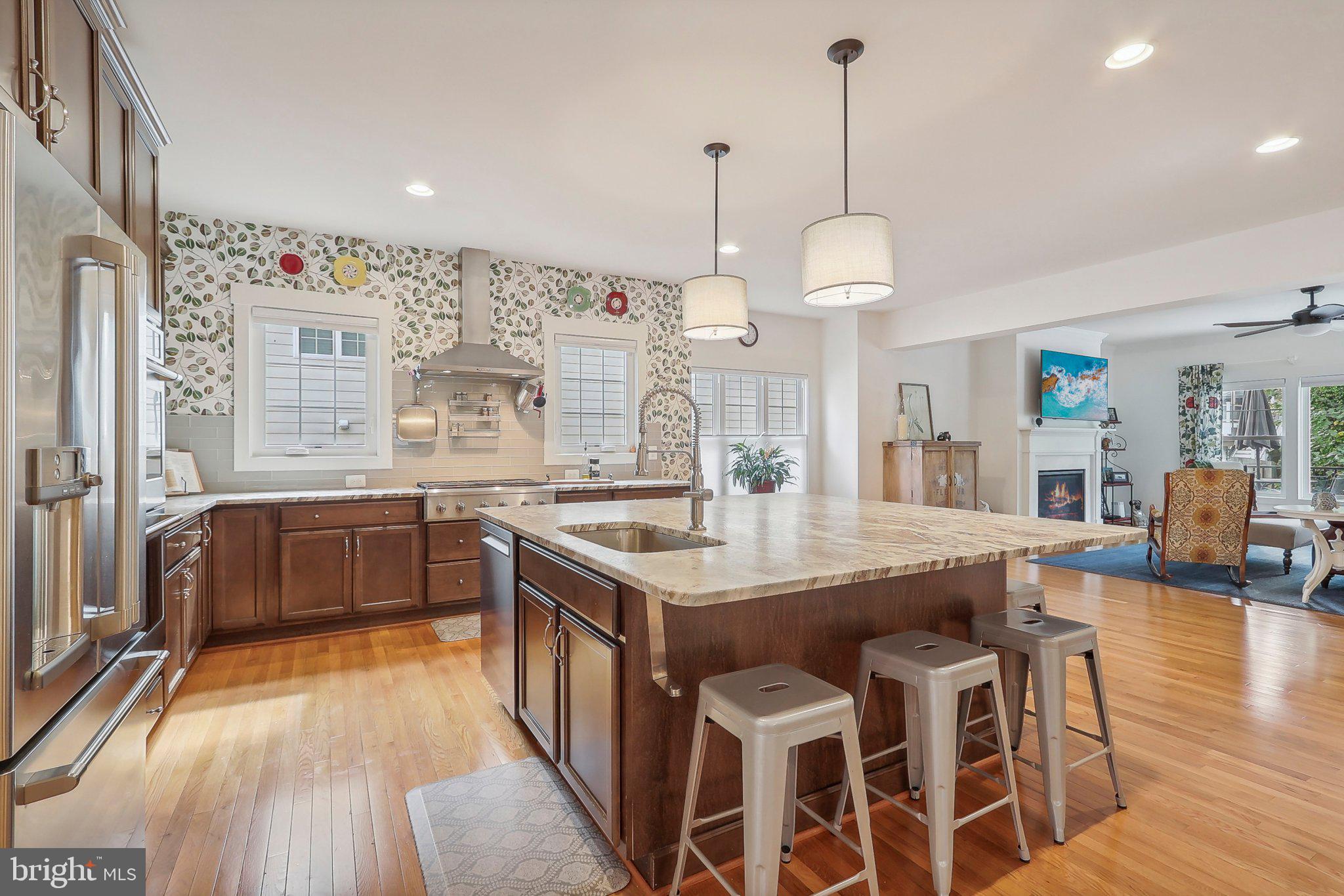 PIMMIT HILLS - Residential