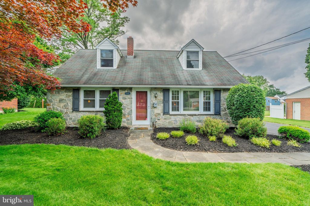 Photo of 6360 Carpenter Street, EAST PETERSBURG, PA 17520 (MLS # PALA2070808)