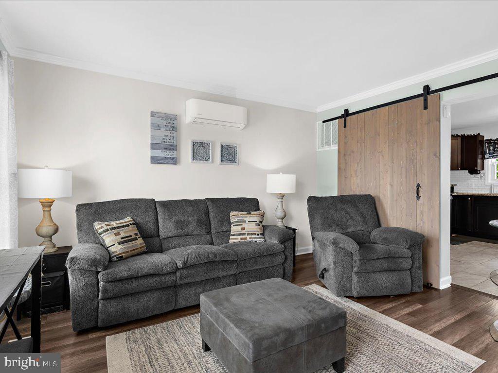 TRIMBLE FIELDS - Residential