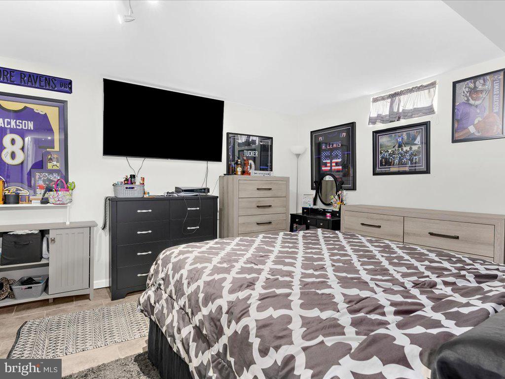 TRIMBLE FIELDS - Residential