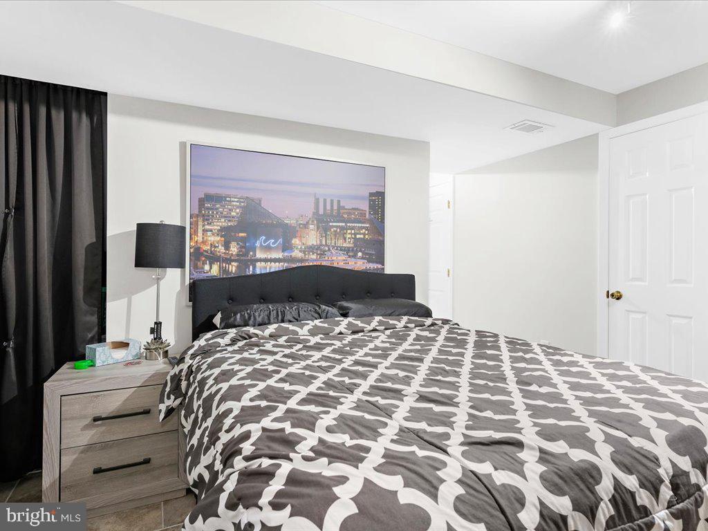 TRIMBLE FIELDS - Residential