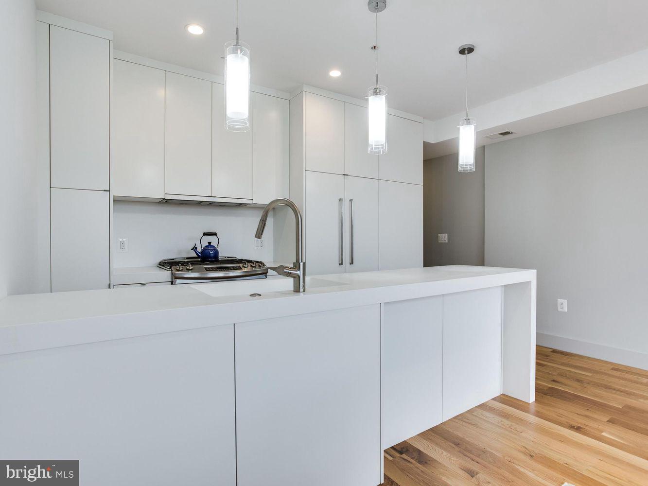 254 15TH STREET SE 4