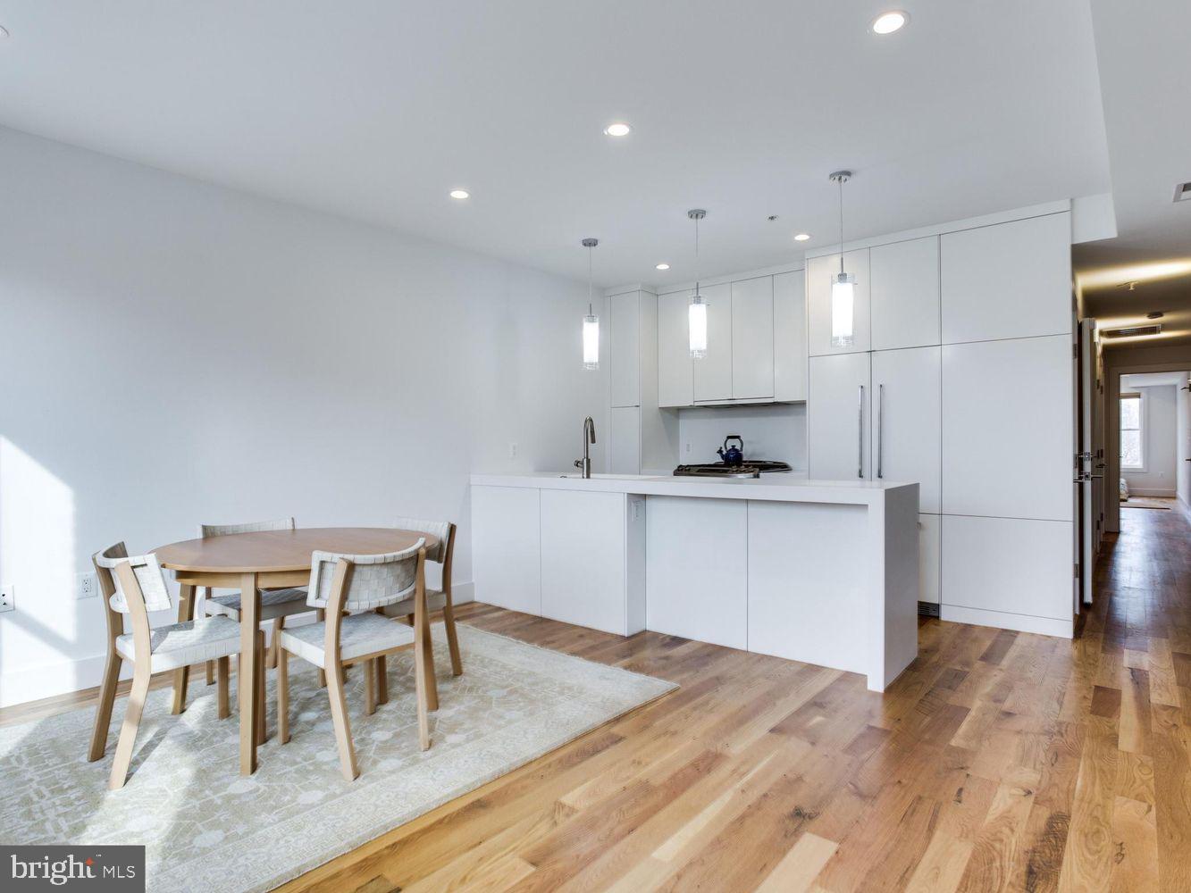 254 15TH STREET SE 4