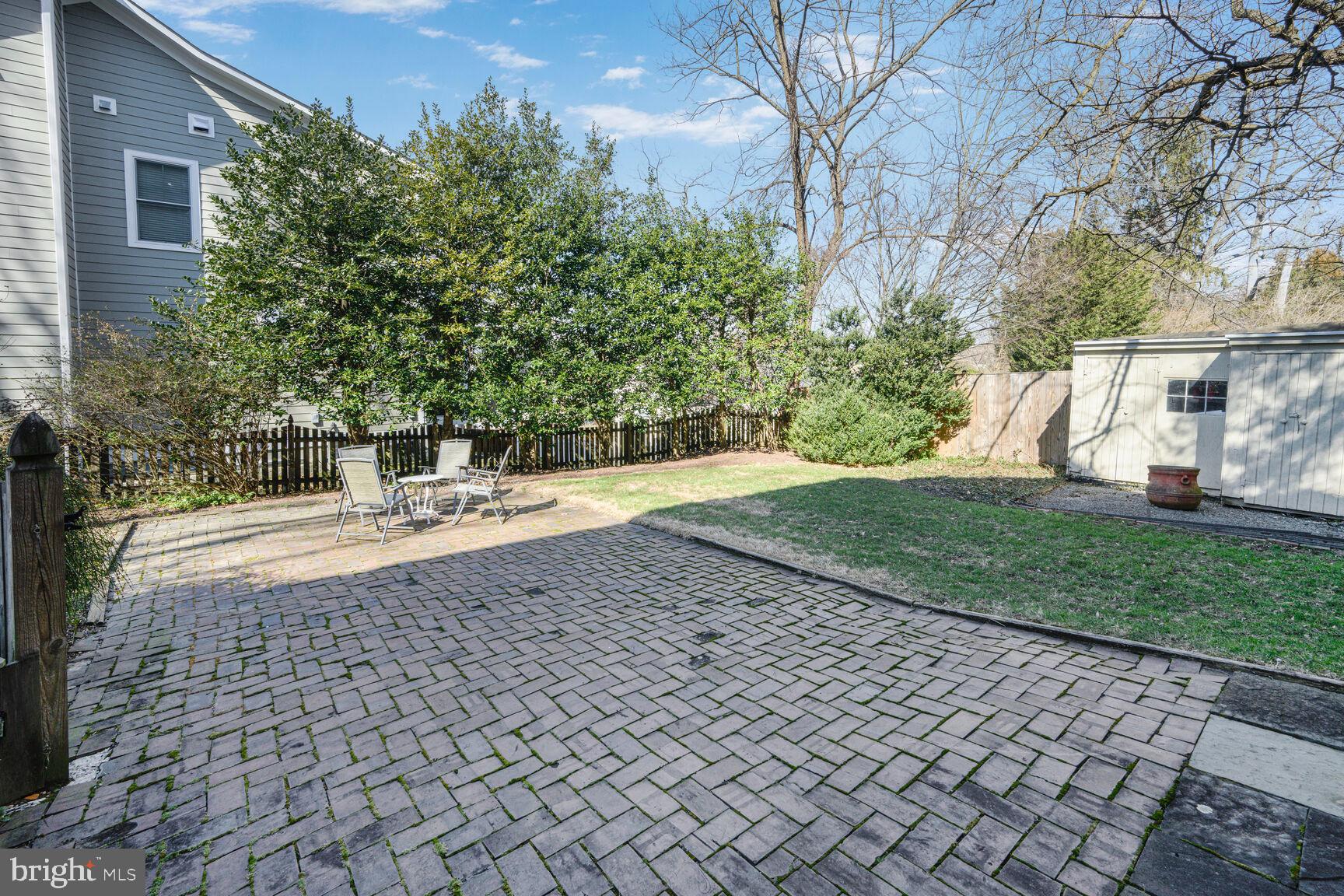 RIDGEWOOD VILLAGE - Residential