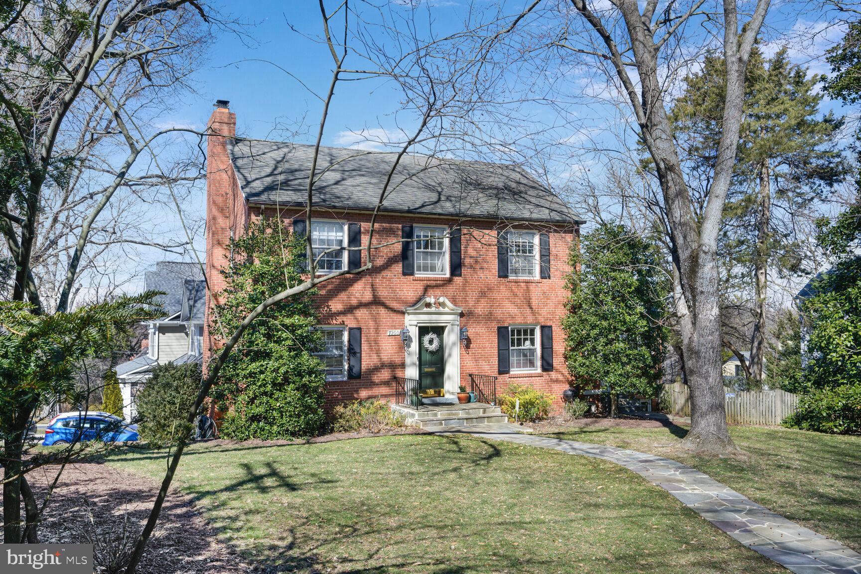 RIDGEWOOD VILLAGE - Residential