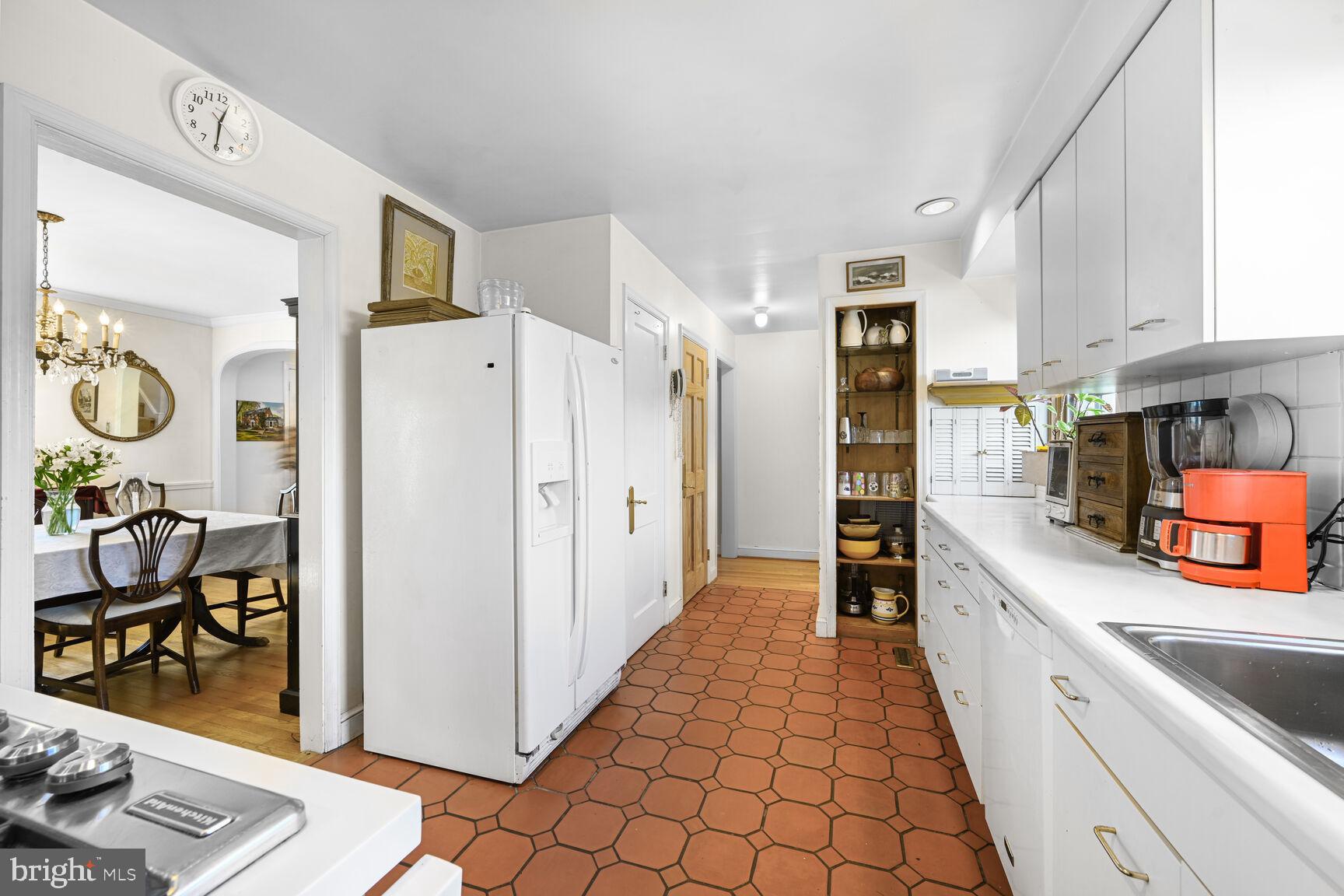 RIDGEWOOD VILLAGE - Residential