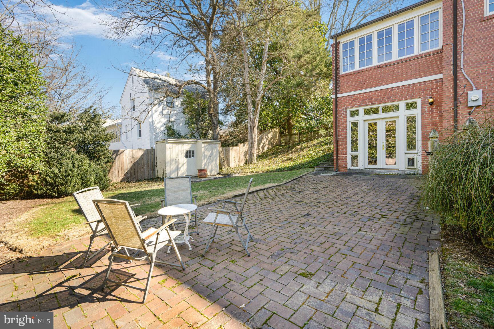 RIDGEWOOD VILLAGE - Residential