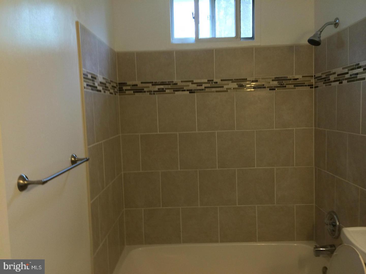 DALE CITY - Residential Lease